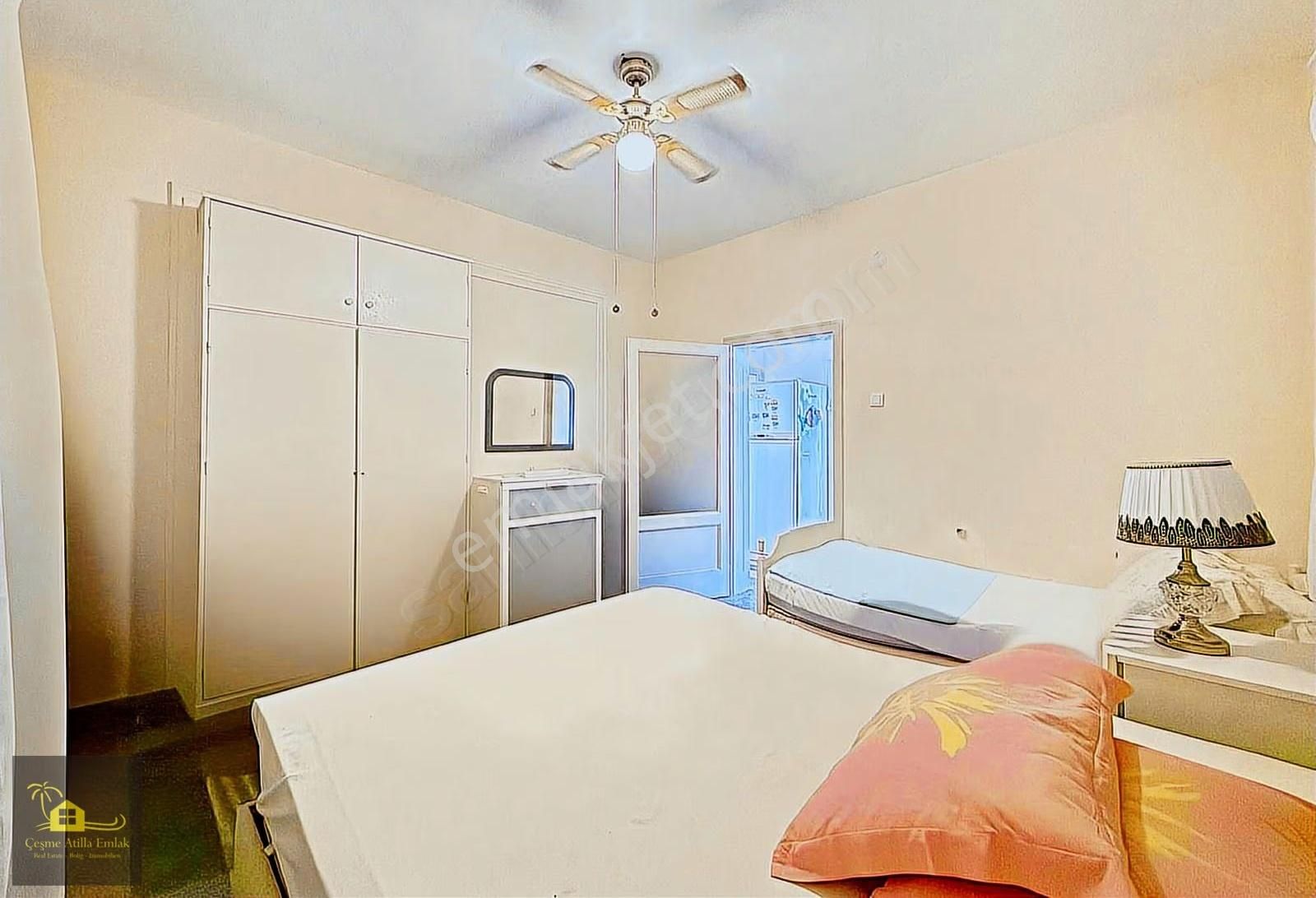 Çeşme Şantiye Plaj Evlerin'de 3. Sıra Satılık Villa 755m2 Arsalı - Görsel 2