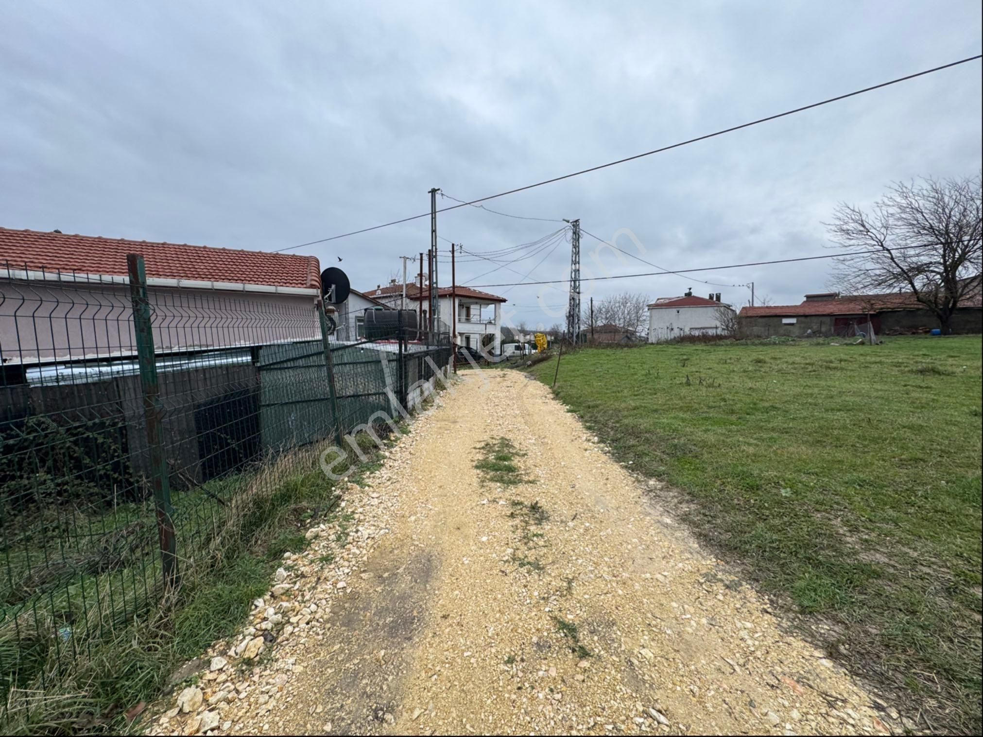 Çatalca Başakköy Mah 250m2 Satılık Arsa İçin De Yapı - Görsel 3