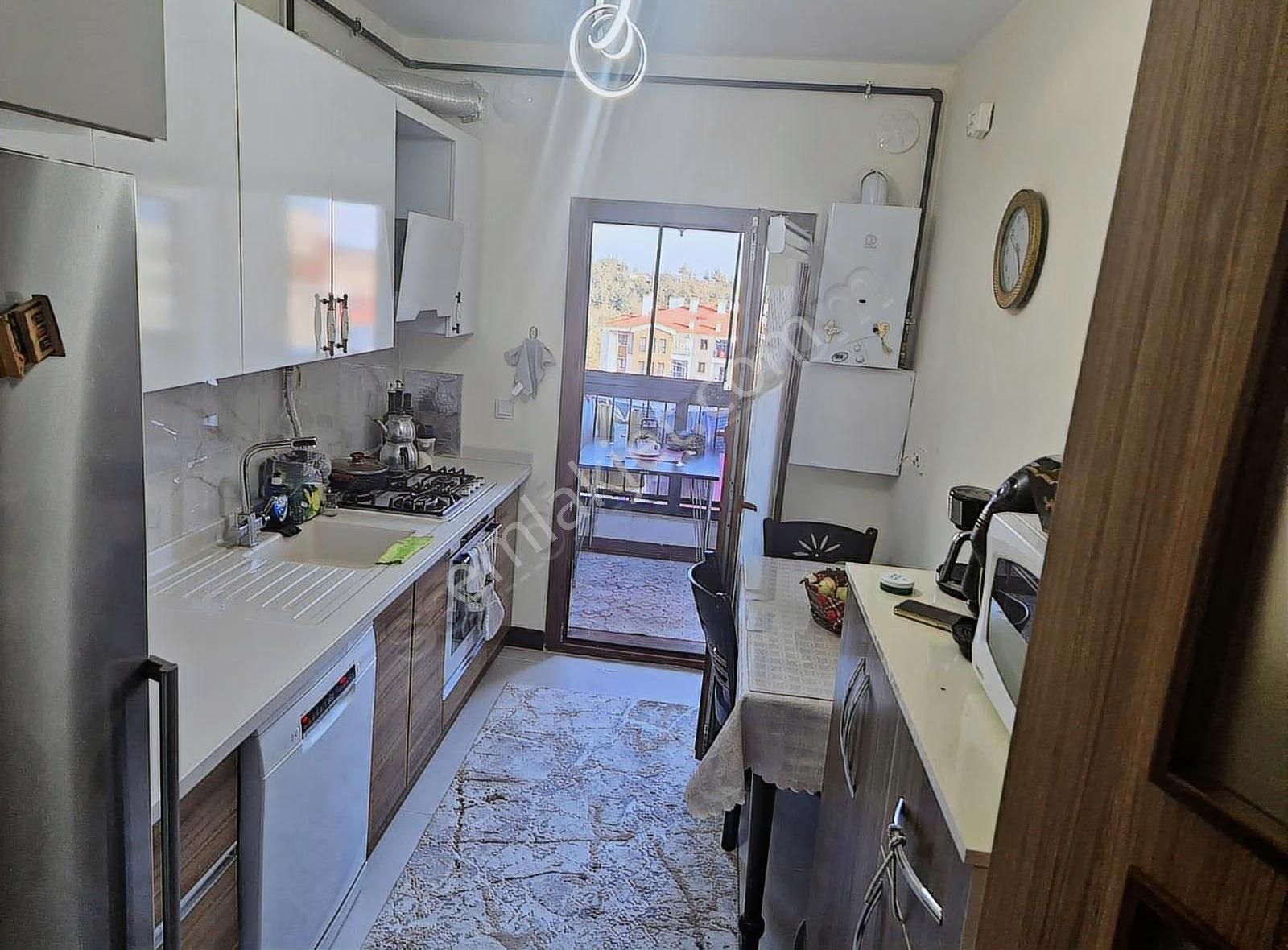 İpekyolu Yapı Emlak'tan Sıfır Ayarında Daire - Görsel 10