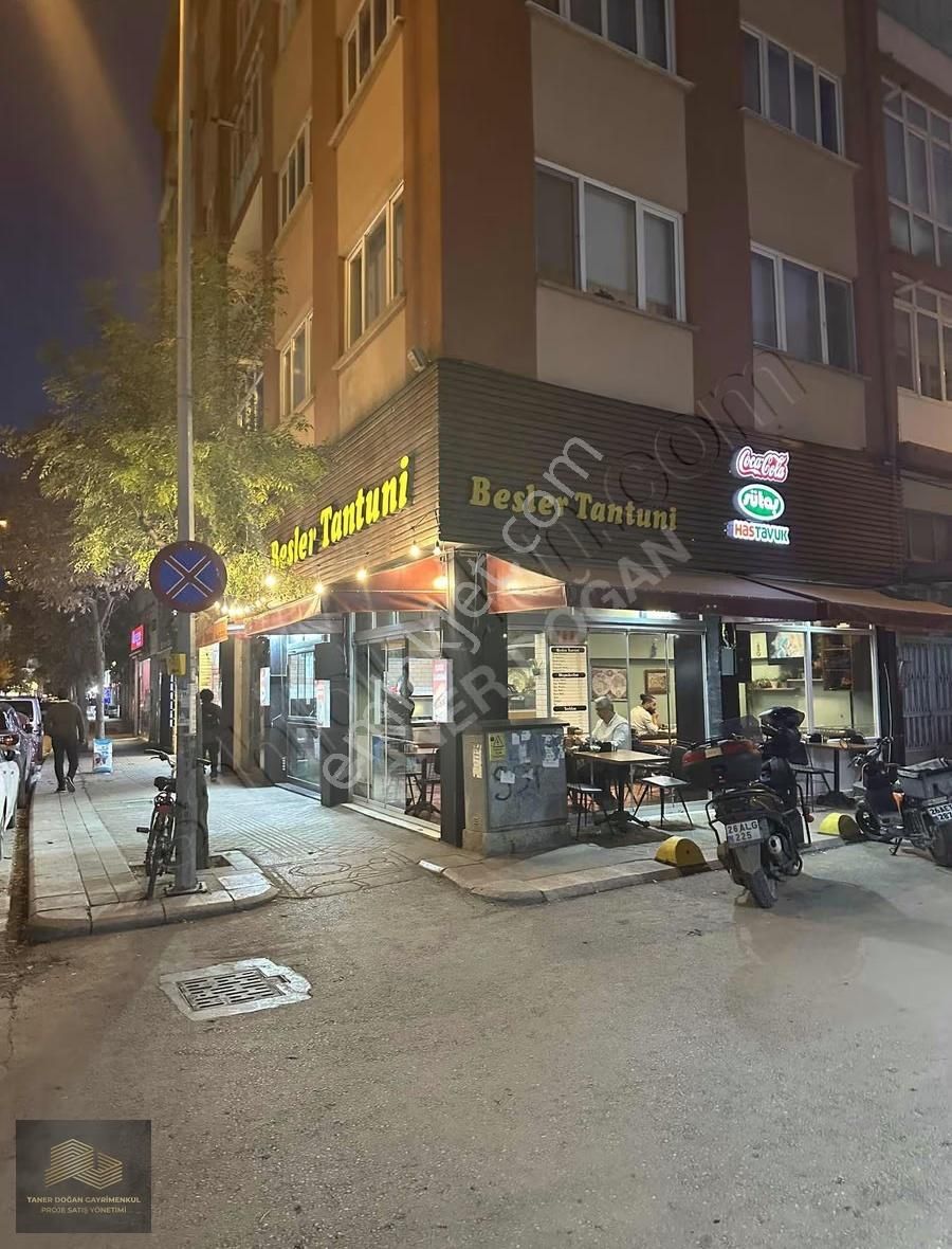 Sakarya Cadde'si Üzerinde Devren Tantuni Salonu - Görsel 4