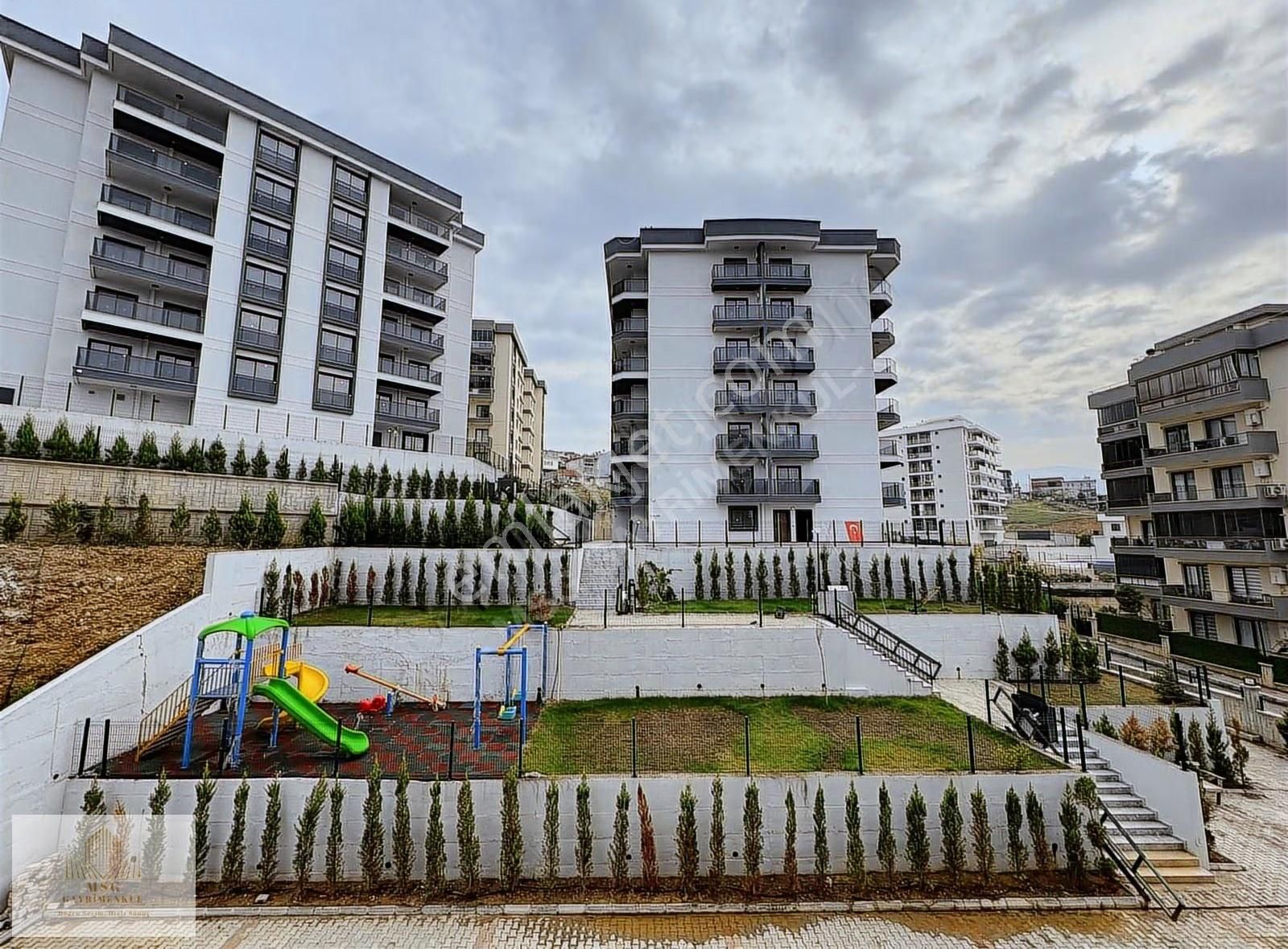 Msg'den Lüks Site İçerisinde Asansörlü, Otoparklı 3+1 Daireler