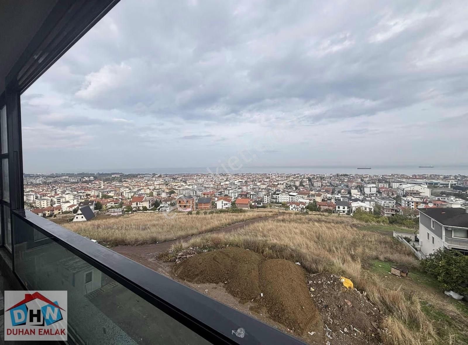 Duhan Emlak'tan Panoramik Deniz Manzaralı Geniş Kullanımlı 3+1 - Görsel 14