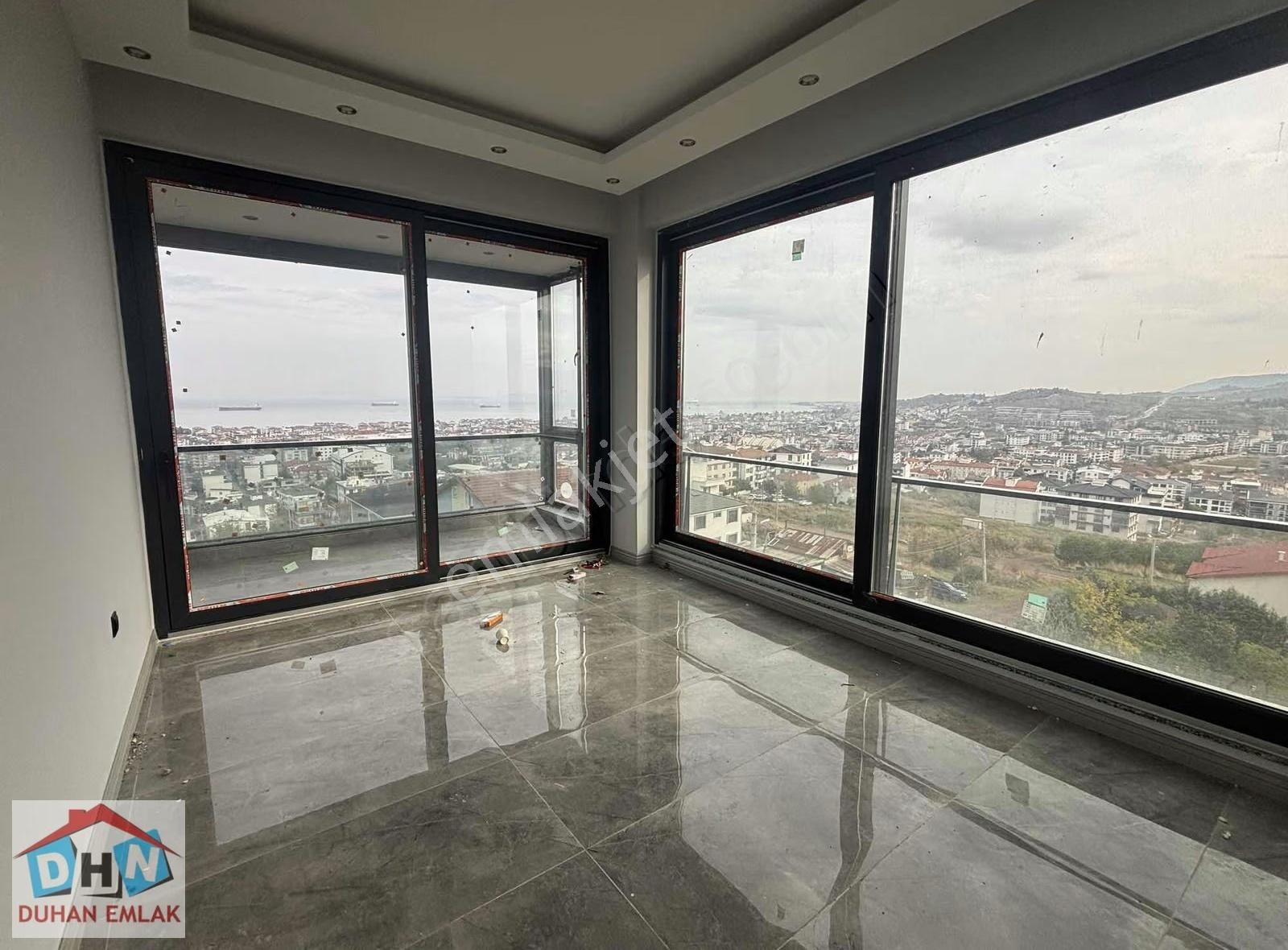 Duhan Emlak'tan Panoramik Deniz Manzaralı Geniş Kullanımlı 3+1 - Görsel 20