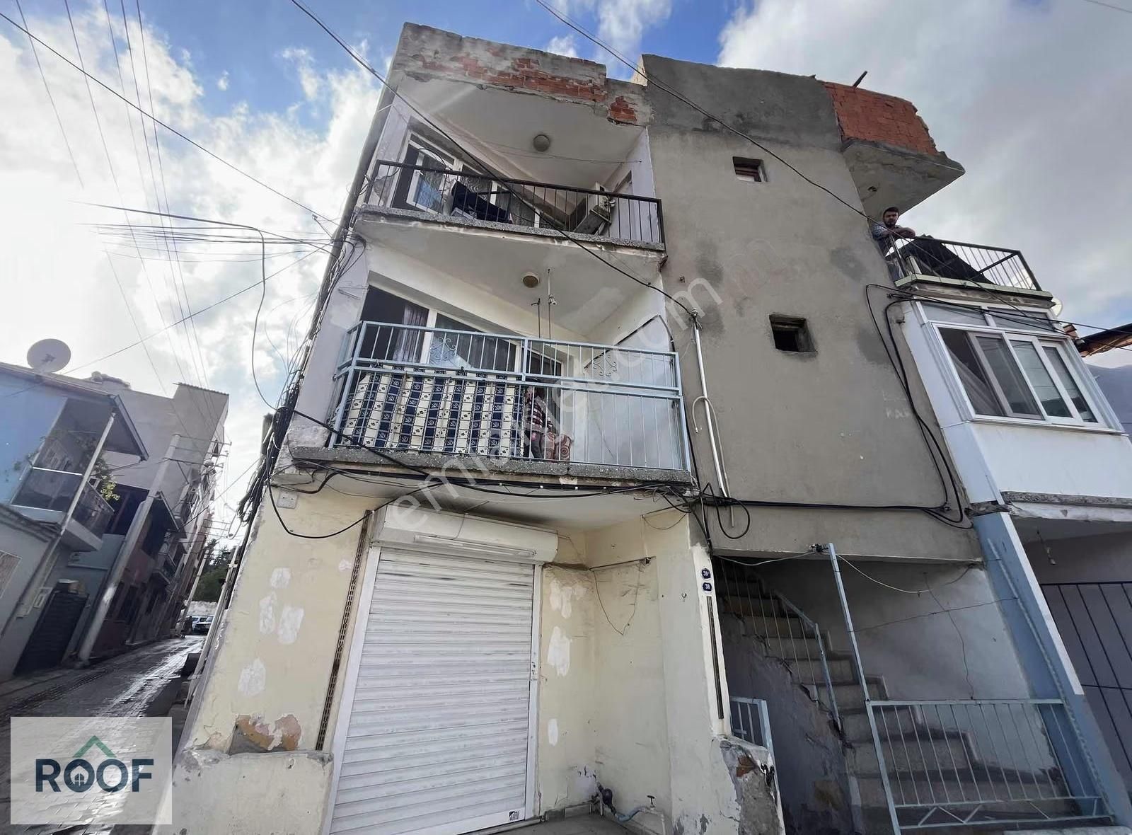 Bornava Altındağda 3 Katlı Komple Satılık Müstakil Ev - Görsel 20