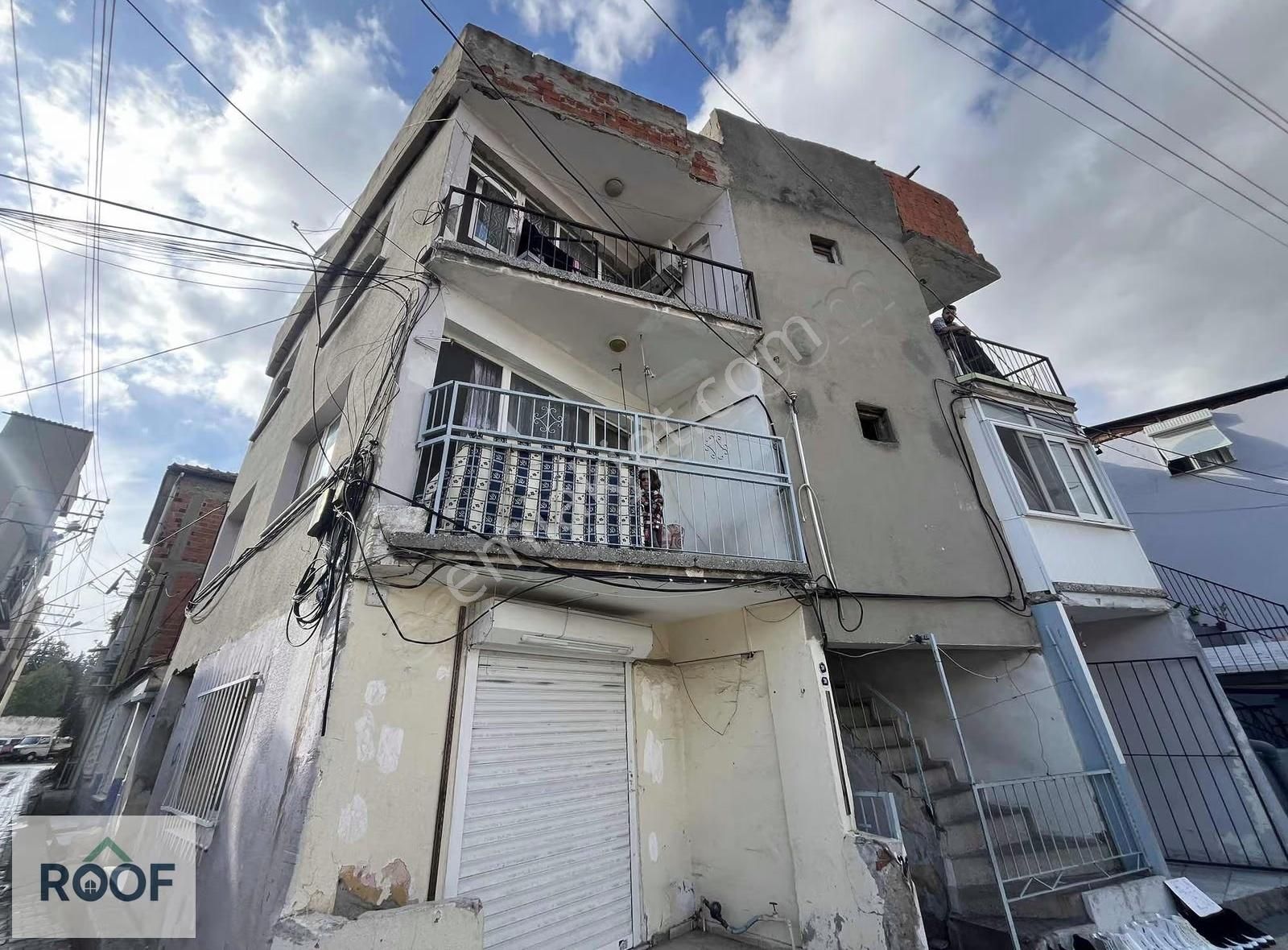 Bornava Altındağda 3 Katlı Komple Satılık Müstakil Ev - Görsel 13