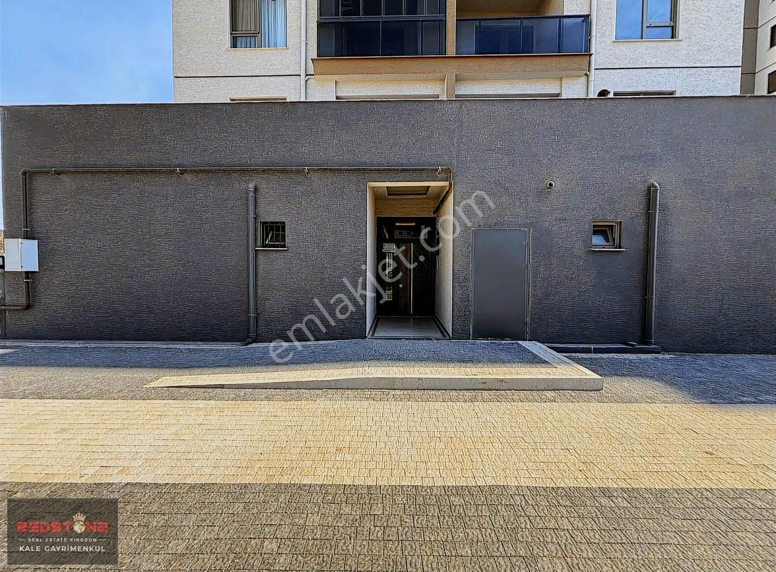 Esenler Mahallesinde 75m2 Terası Bulunan 1+1 Daire Fırsatı - Görsel 8