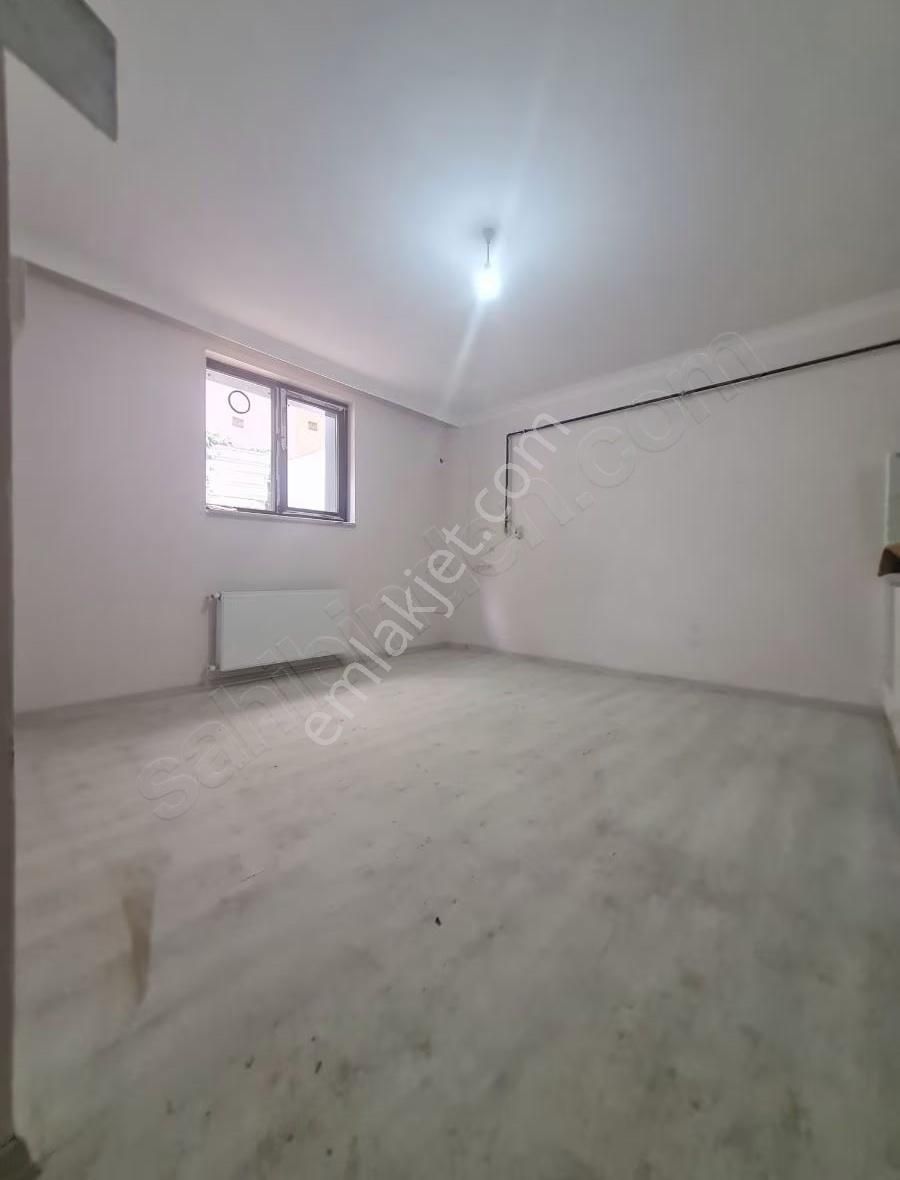 Merkezi Konumda Yuksek Kıra Getırılı 1+1 Bahce Katı - Görsel 4