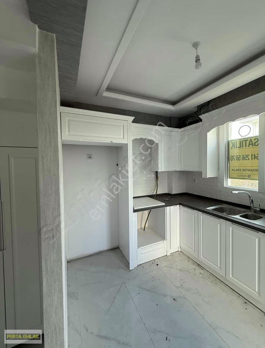 Müstakil Bahçeli 2+1 Teraslı Deniz Manzaralı Villa - Görsel 2