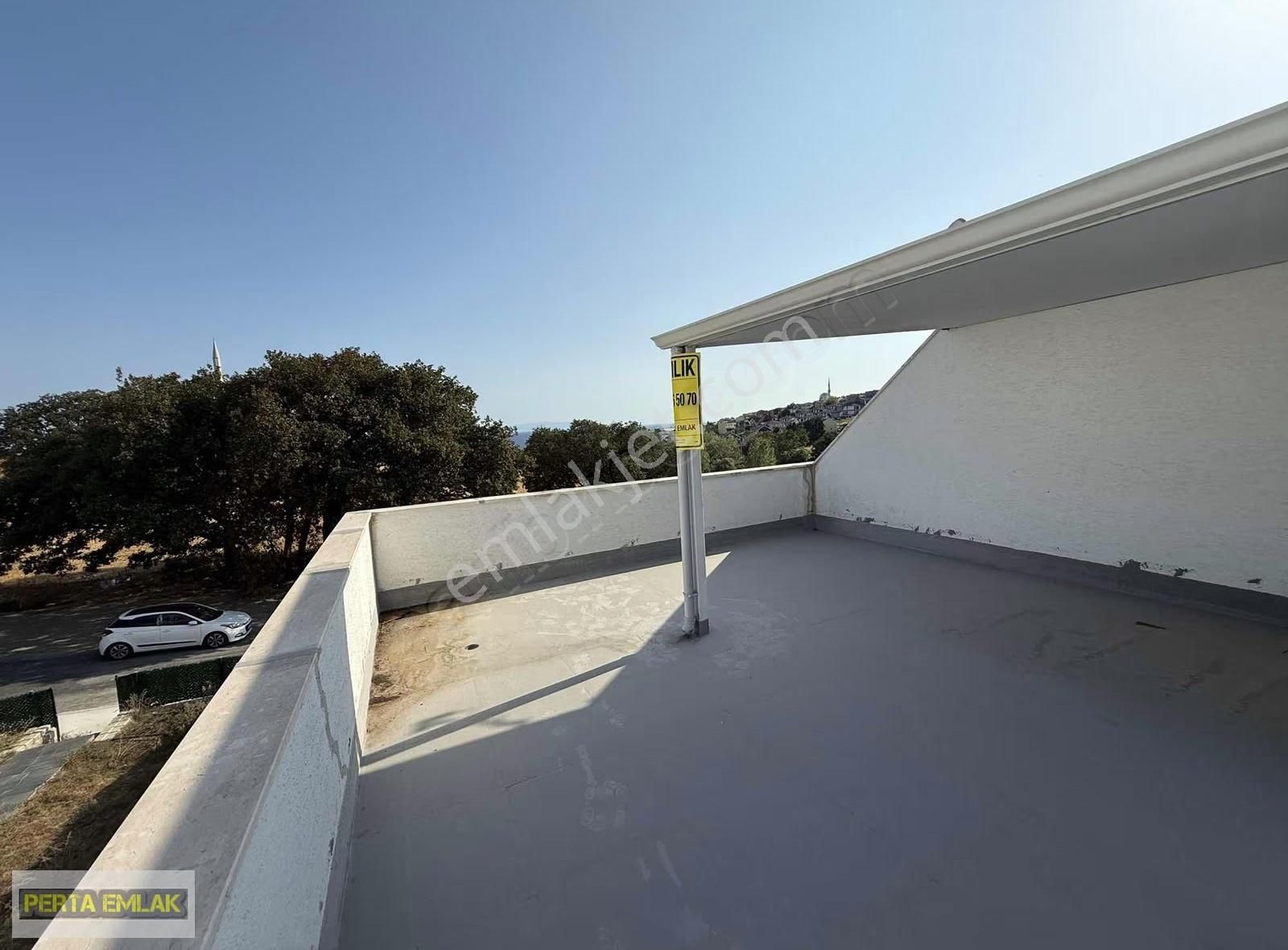 Müstakil Bahçeli 2+1 Teraslı Deniz Manzaralı Villa - Görsel 3