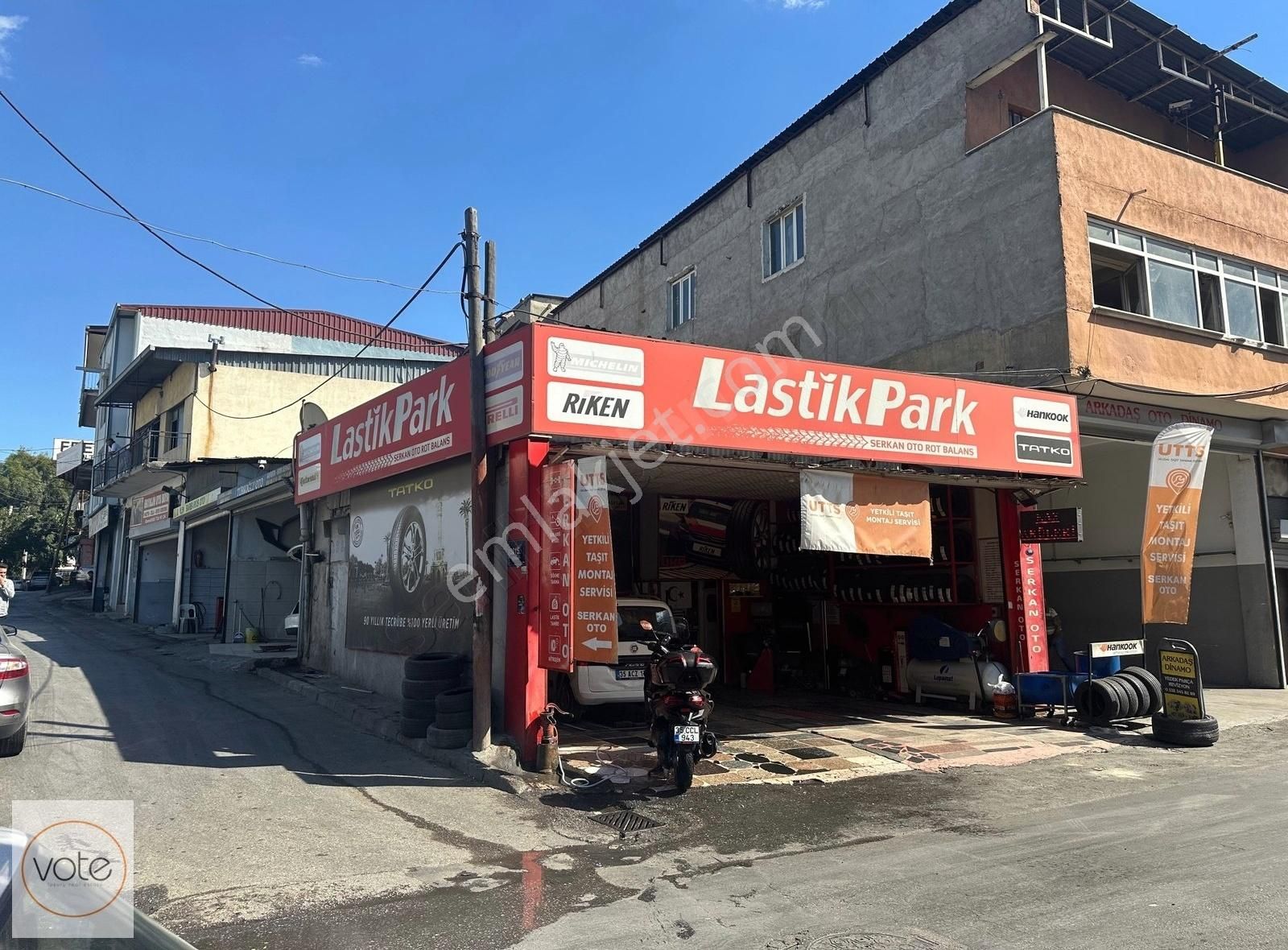 Karabağlar San. En İşlek Noktasında Satılık 180 M² Köşe 3 Dükkan - Görsel 17