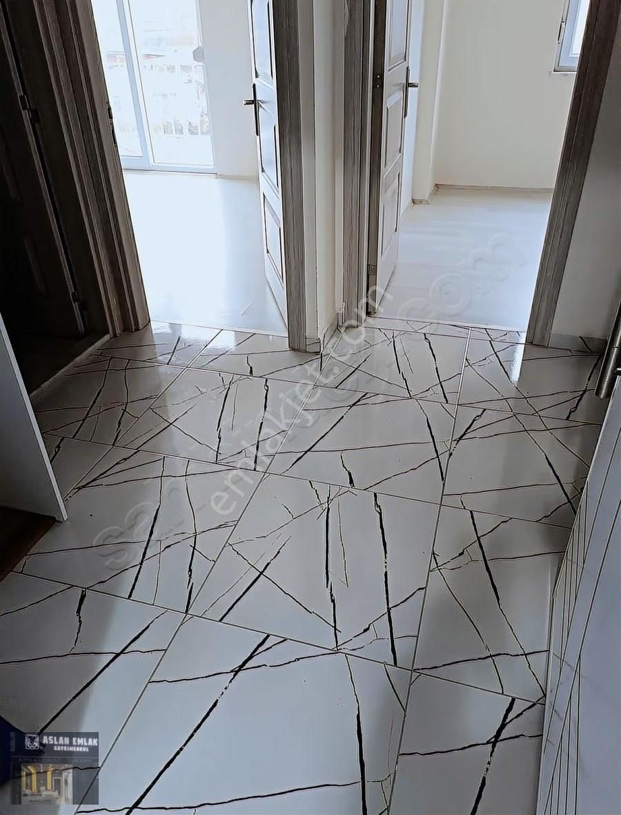 Kiralık Denize Yakın Güzel Konumda 2+1 Daire - Görsel 6