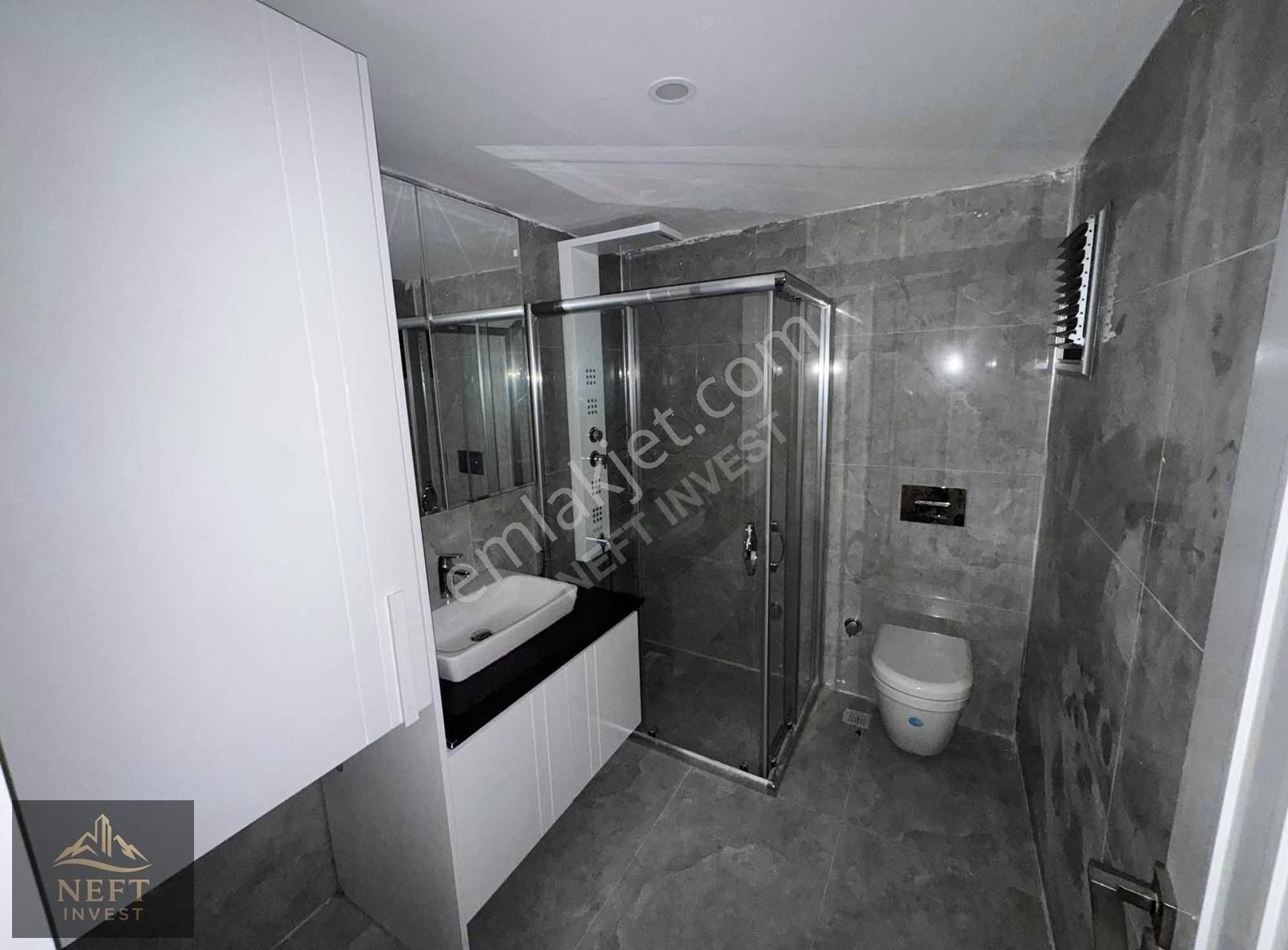 Uncalı'da Geniş Kapalı Otoparlı Havuzlu Hiç Oturulmamış 3+1 - Görsel 18