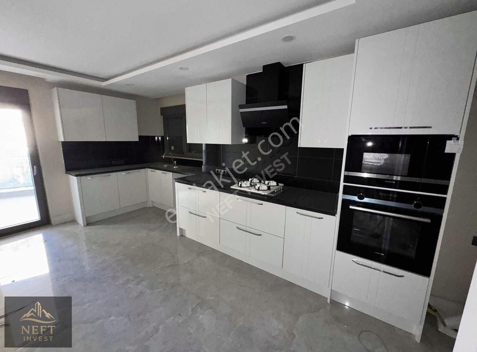 Uncalı'da Geniş Kapalı Otoparlı Havuzlu Hiç Oturulmamış 3+1 - Görsel 3