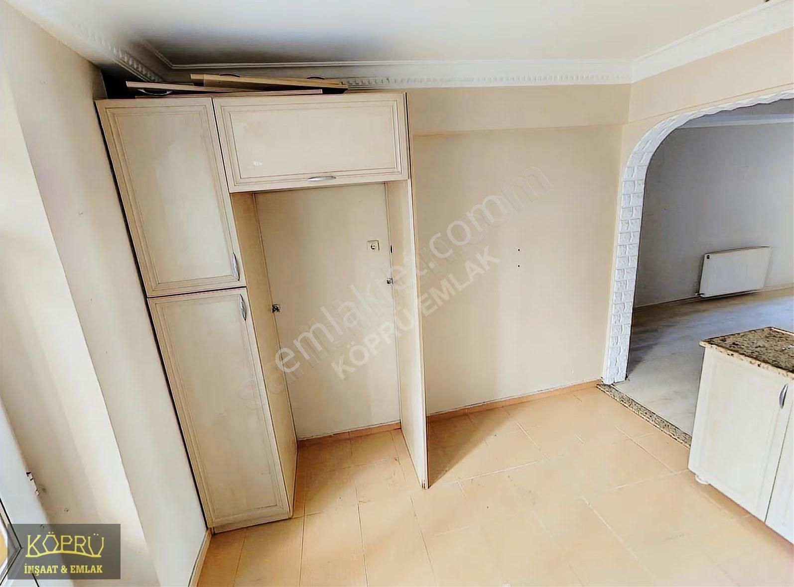 Köprü Emlaktan Satılık Cadde Üstü 110m2 3+1 Asansörlü 2.kat - Görsel 2