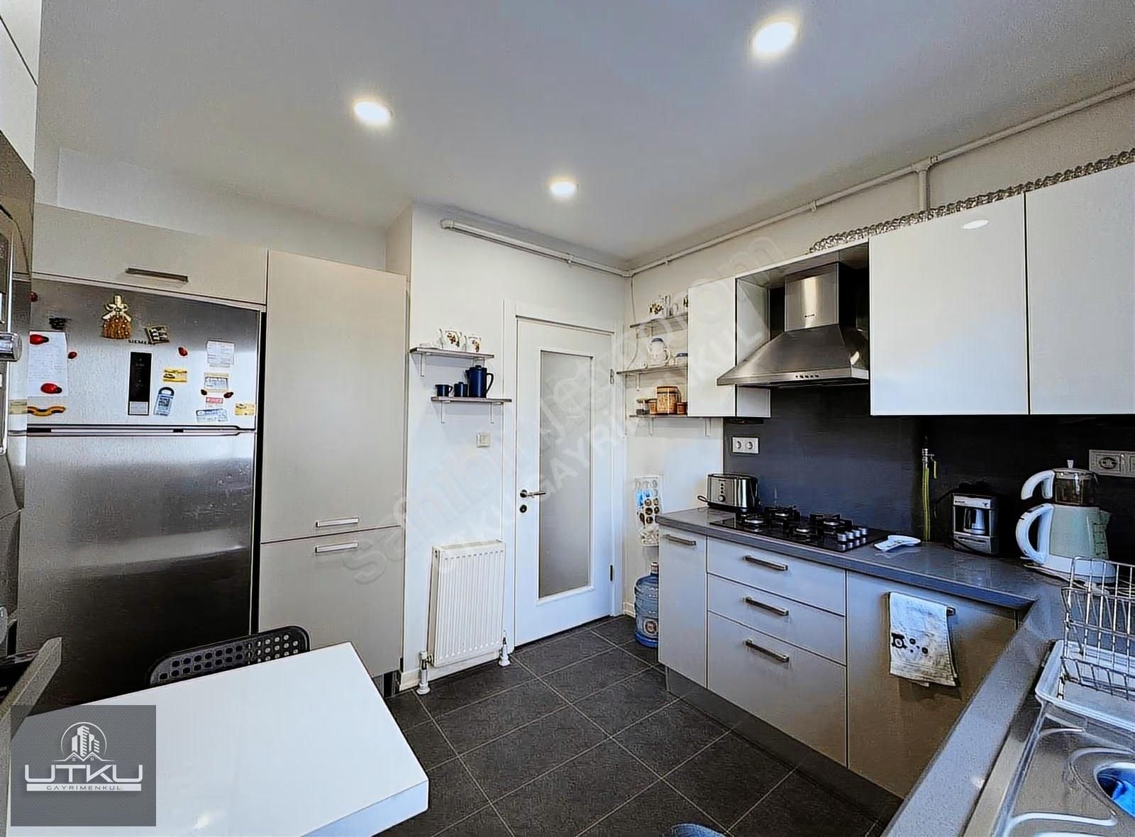 Utkudan Suadiye Sahilde Güvenlikli Balkonlu Satılık 3+1 Daire - Görsel 3