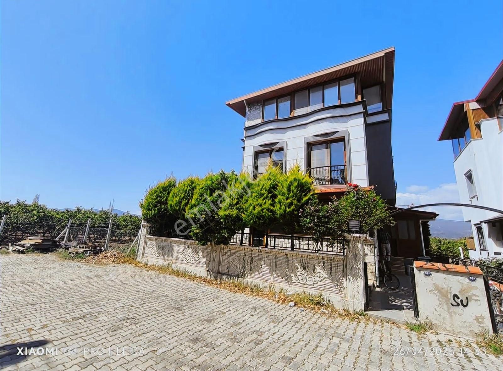 İzmir Seferihisar Ürkmez Merkez De Satılık 3+1 Villa - Görsel 4