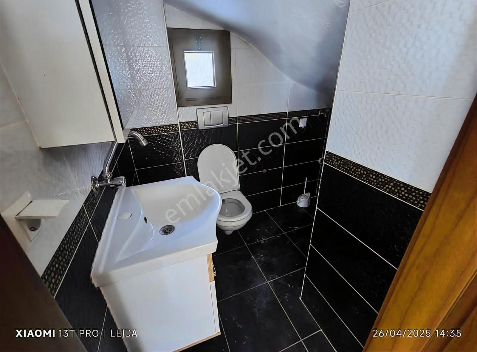 İzmir Seferihisar Ürkmez Merkez De Satılık 3+1 Villa - Görsel 12