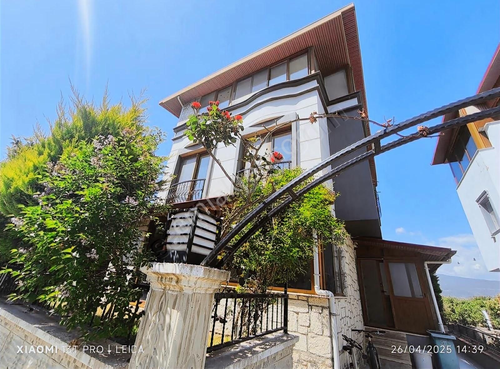 İzmir Seferihisar Ürkmez Merkez De Satılık 3+1 Villa - Görsel 7