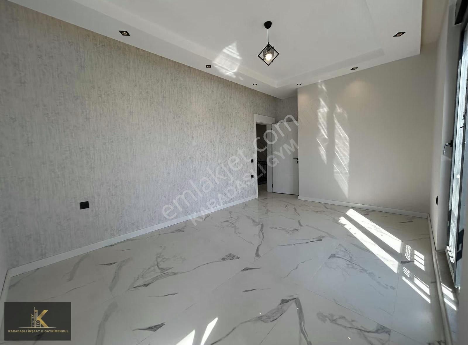 Döşemealtı Bahçeyakada 4+1 Müstakil Lüx Villa - Görsel 23