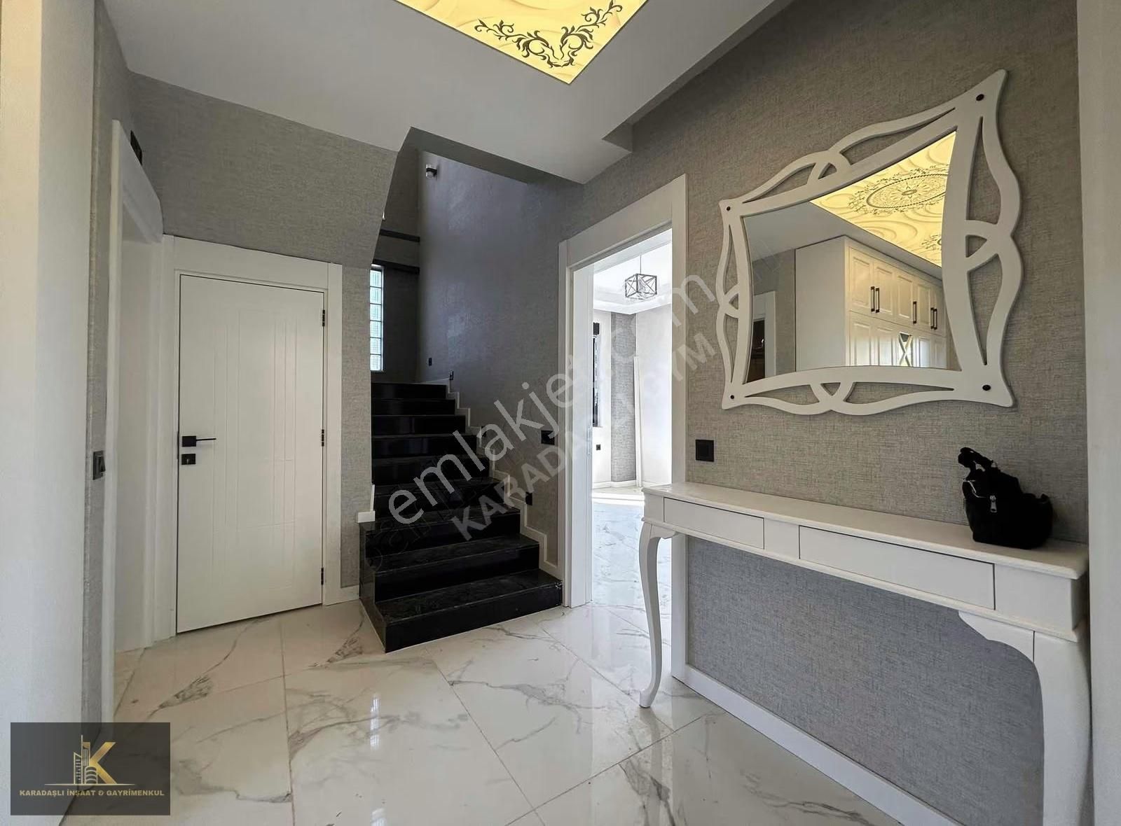 Döşemealtı Bahçeyakada 4+1 Müstakil Lüx Villa - Görsel 17