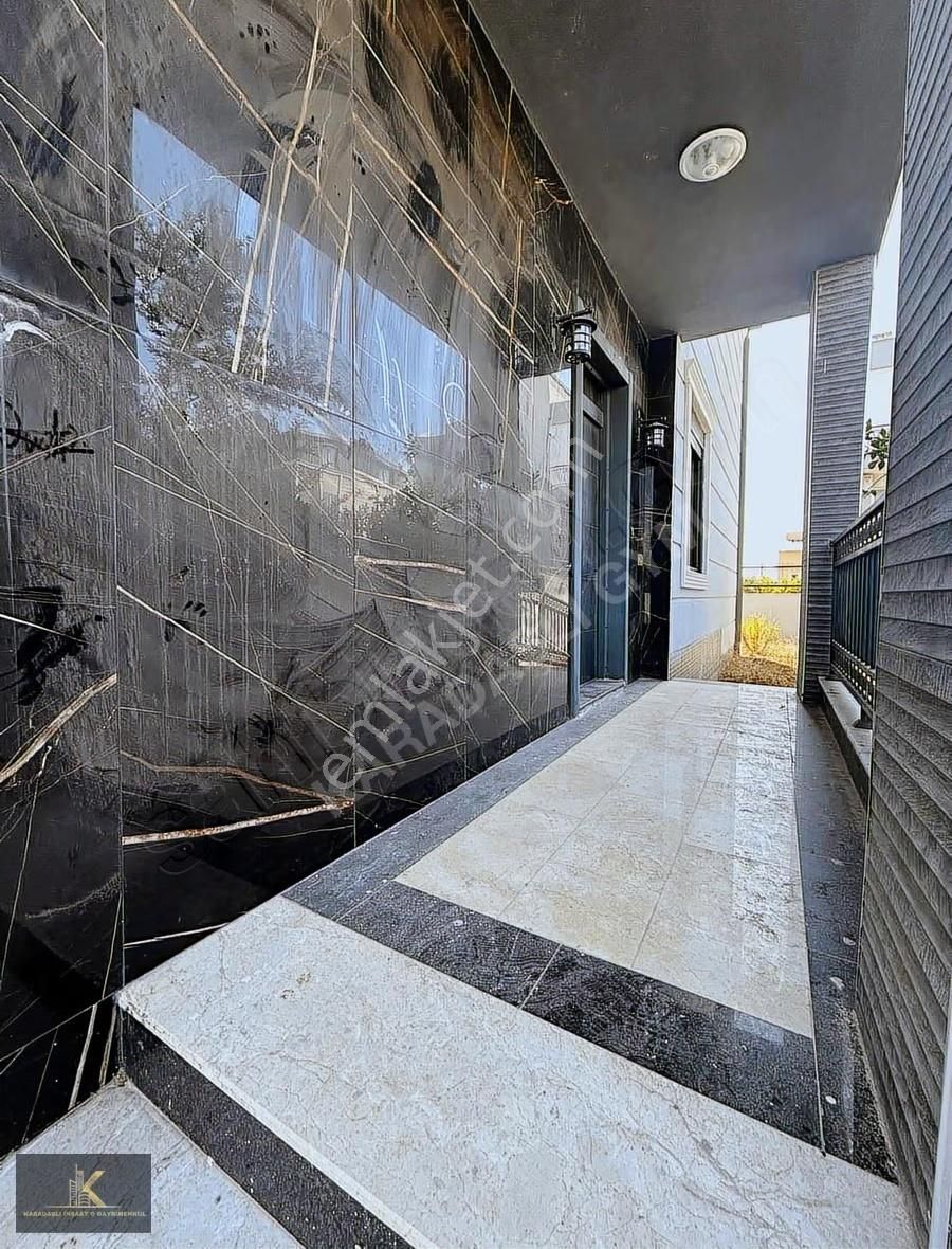 Döşemealtı Bahçeyakada 4+1 Müstakil Lüx Villa - Görsel 9