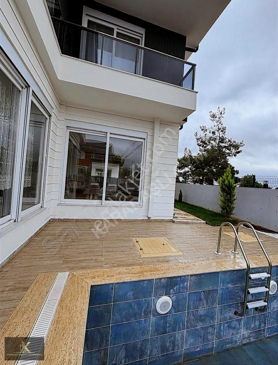 Altınkalede Yüksek Kredili 5+1 Lüxs Havuzlu Satılık Villa - Görsel 22