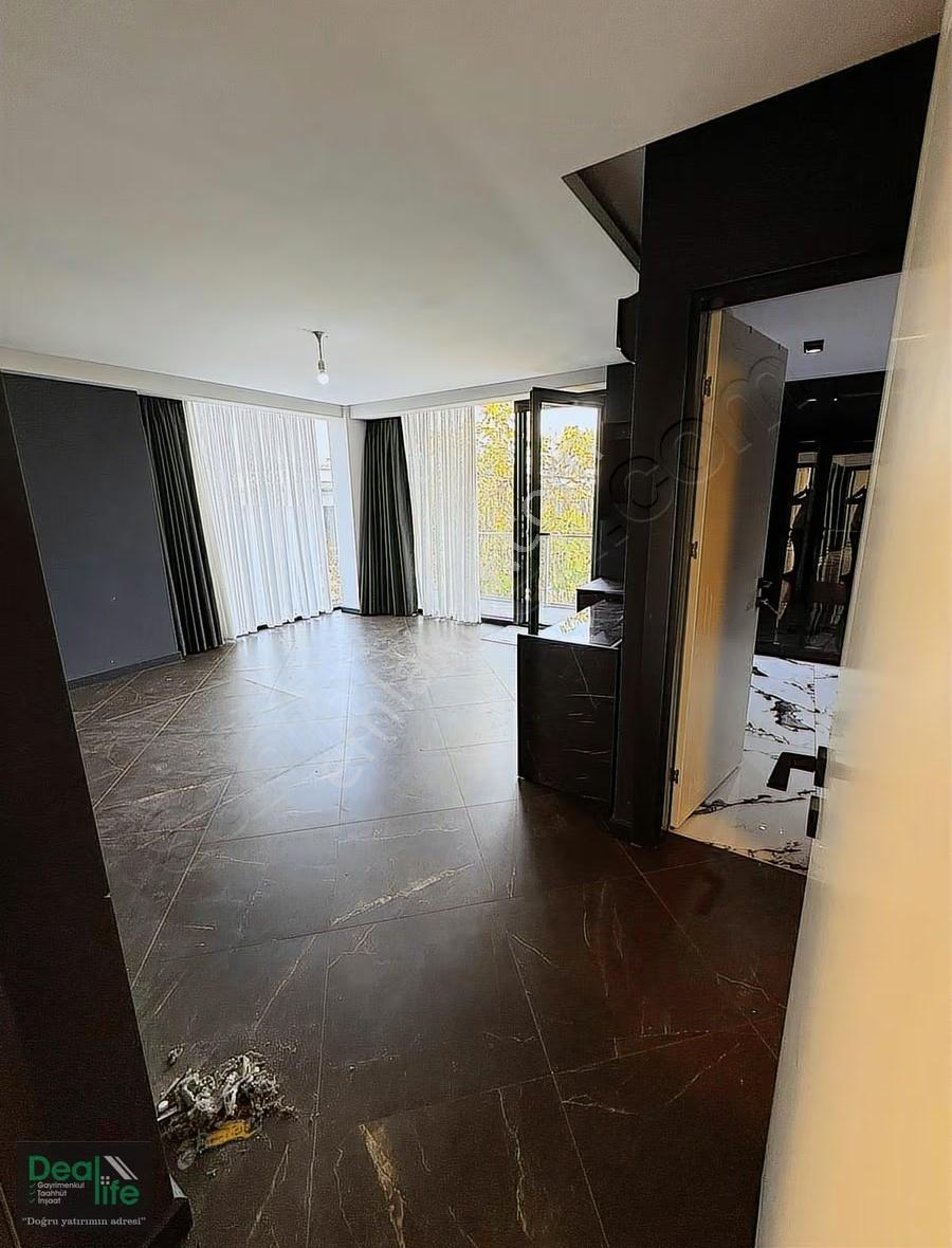 Deallife'dan Sierra Villalarında Hususi Havuzlu 4+1 Lüks Villa - Görsel 21