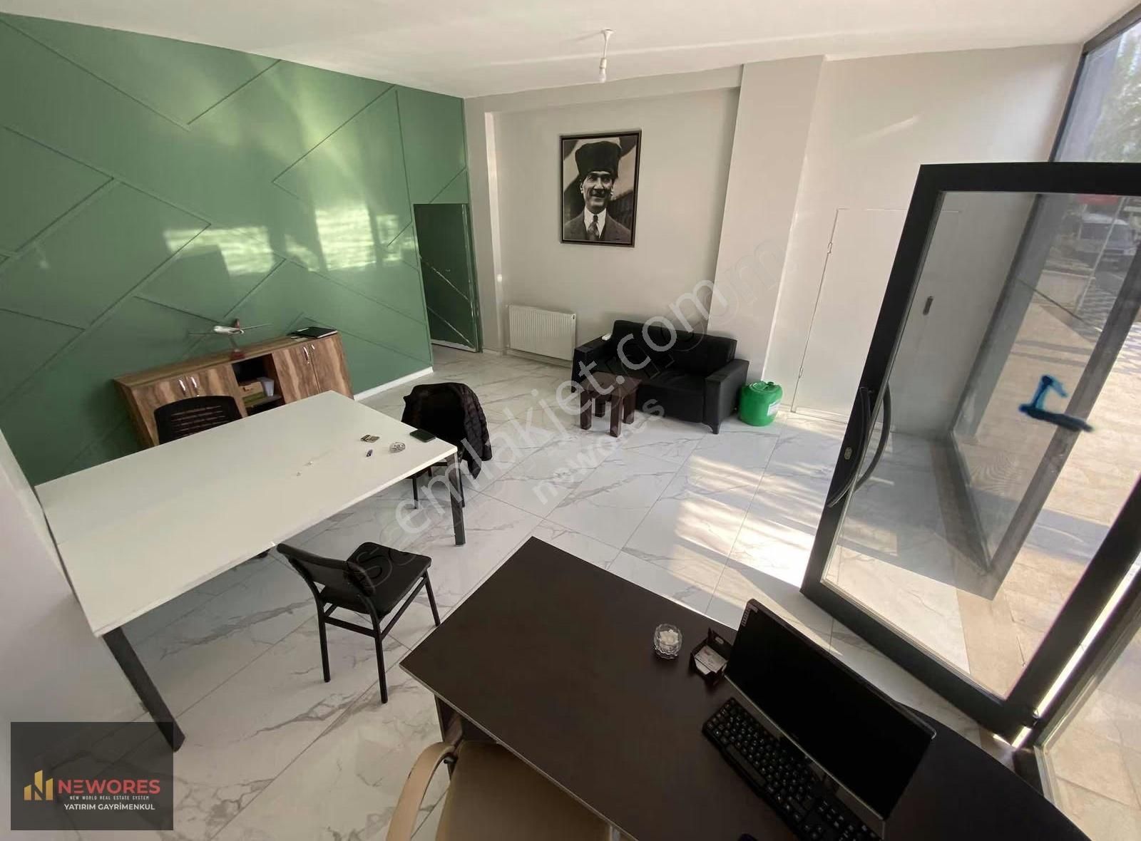 Darıca Atatürk Caddesi Üzerinde Devren Kiralık 3 Katlı Ofis