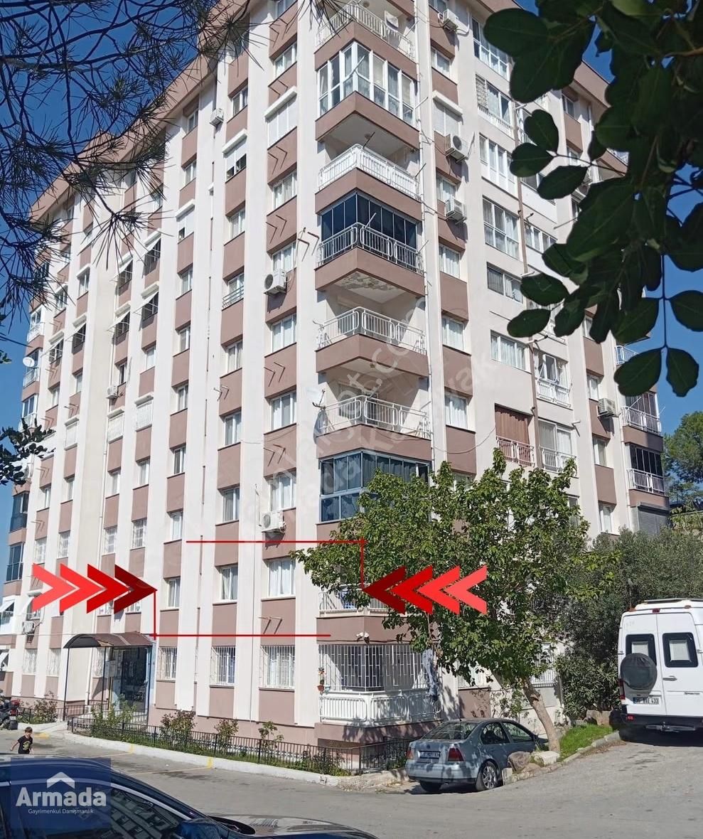 İzmir Çiğli Atatürk Mahallesinde Satılık 3+1 Doğalgazlı Daire