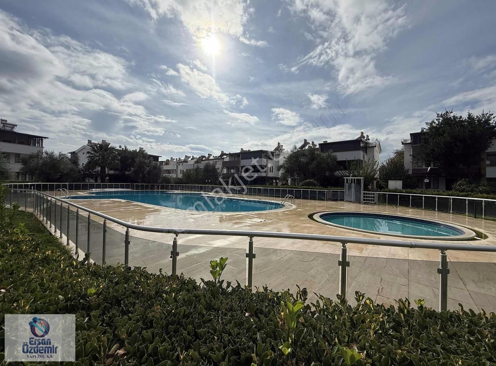 Ersan Özdemir İnşaat'tan Avcılar Fener'de Havuzlu Tripleks Villa - Görsel 5