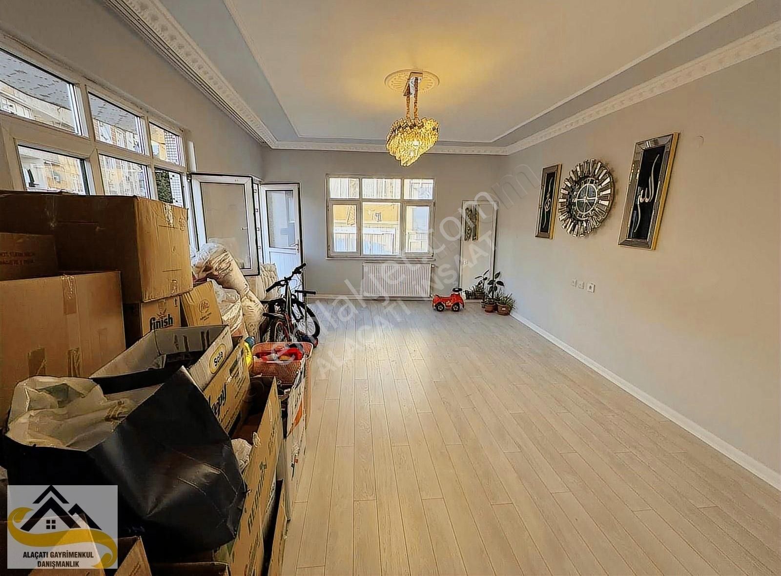 Alaçatı Dan Muazzam Büyüklükte 145 M2 3+1 Köşe Çift Cephe Daire - Görsel 23