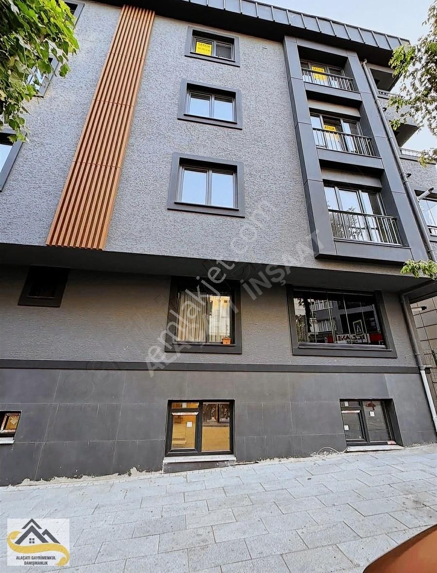 Alaçatı Dan B.paşa Altıntepsi Mah'nde Sıfır 1+1 Lüks Bahçe Katı - Görsel 5