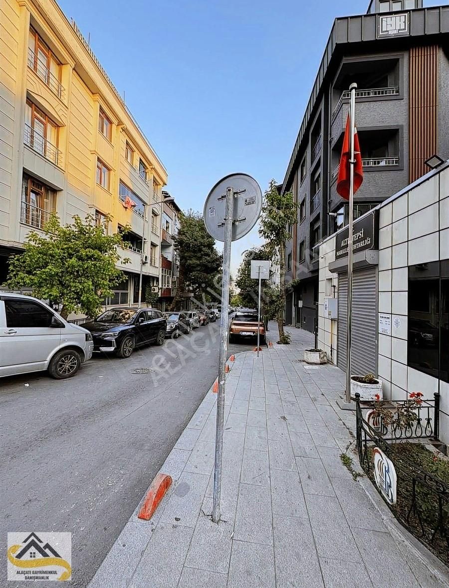 Alaçatı Dan B.paşa Altıntepsi Mah'nde Sıfır 1+1 Lüks Bahçe Katı - Görsel 33