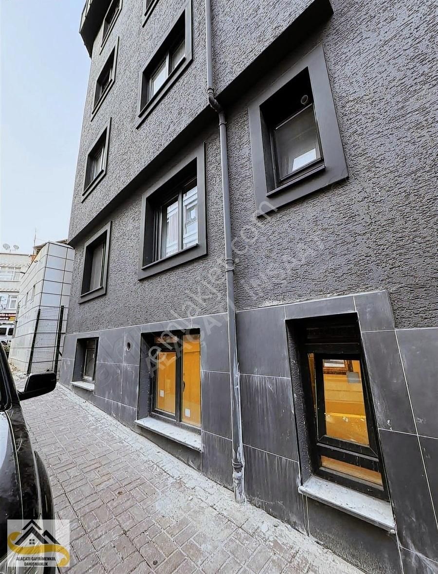 Alaçatı Dan B.paşa Altıntepsi Mah'nde Sıfır 1+1 Lüks Bahçe Katı - Görsel 14
