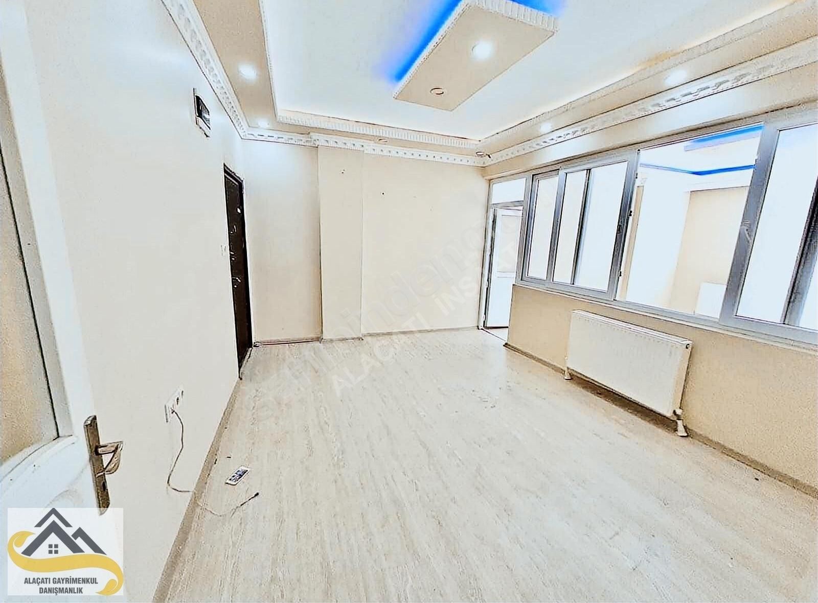 Alaçatı Dan Esentepe Mah,nde Masrafsız Kelepir Arka Cephe Daire - Görsel 2