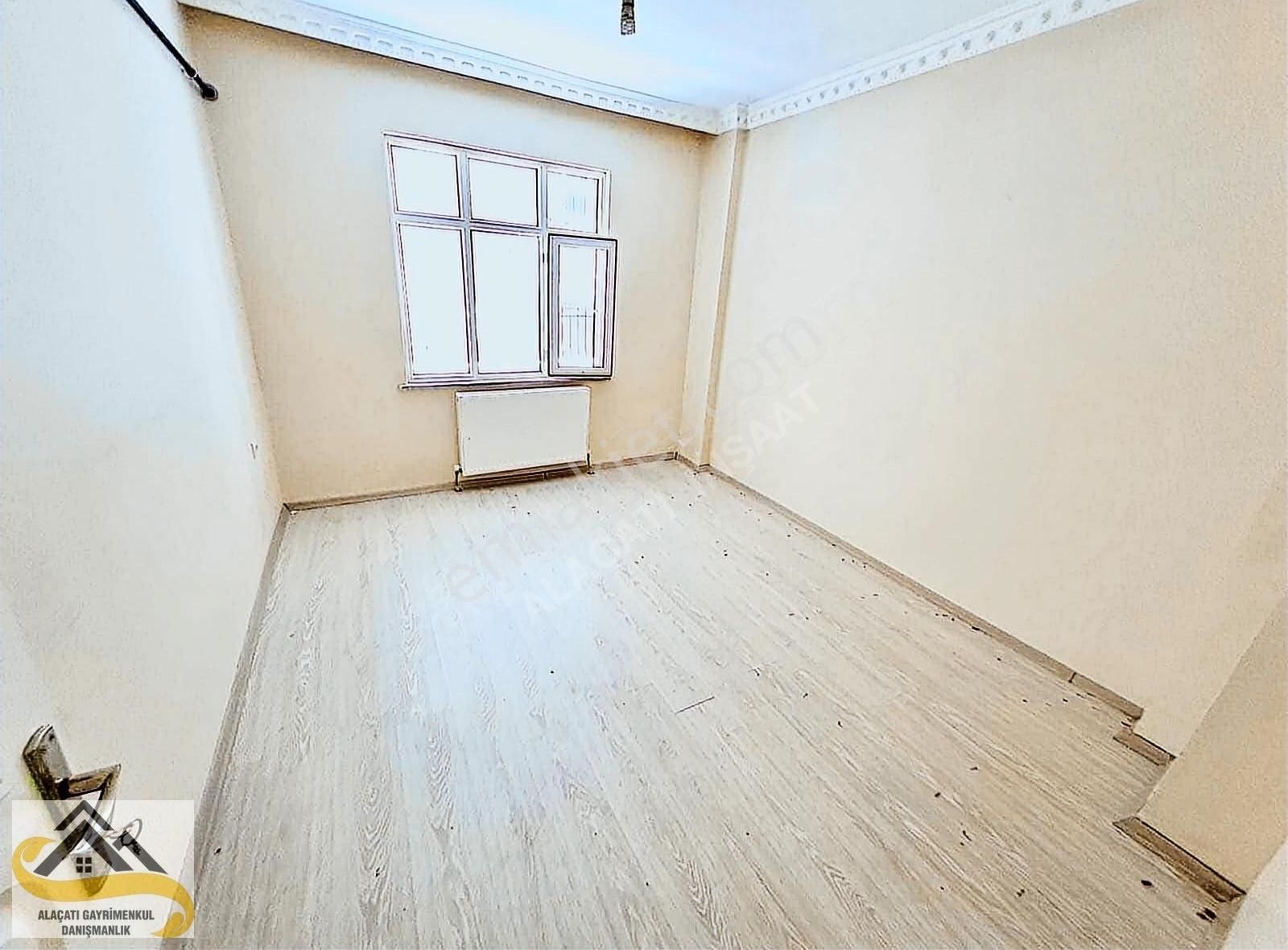 Alaçatı Dan Esentepe Mah,nde Masrafsız Kelepir Arka Cephe Daire - Görsel 4