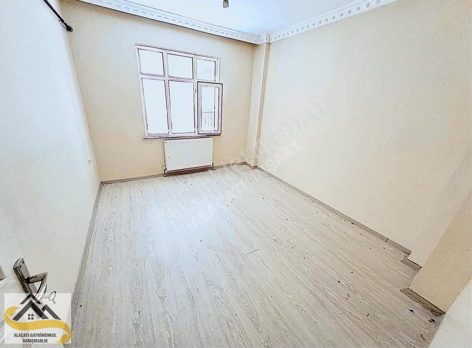 Alaçatı Dan Esentepe Mah,nde Masrafsız Kelepir Arka Cephe Daire - Görsel 13