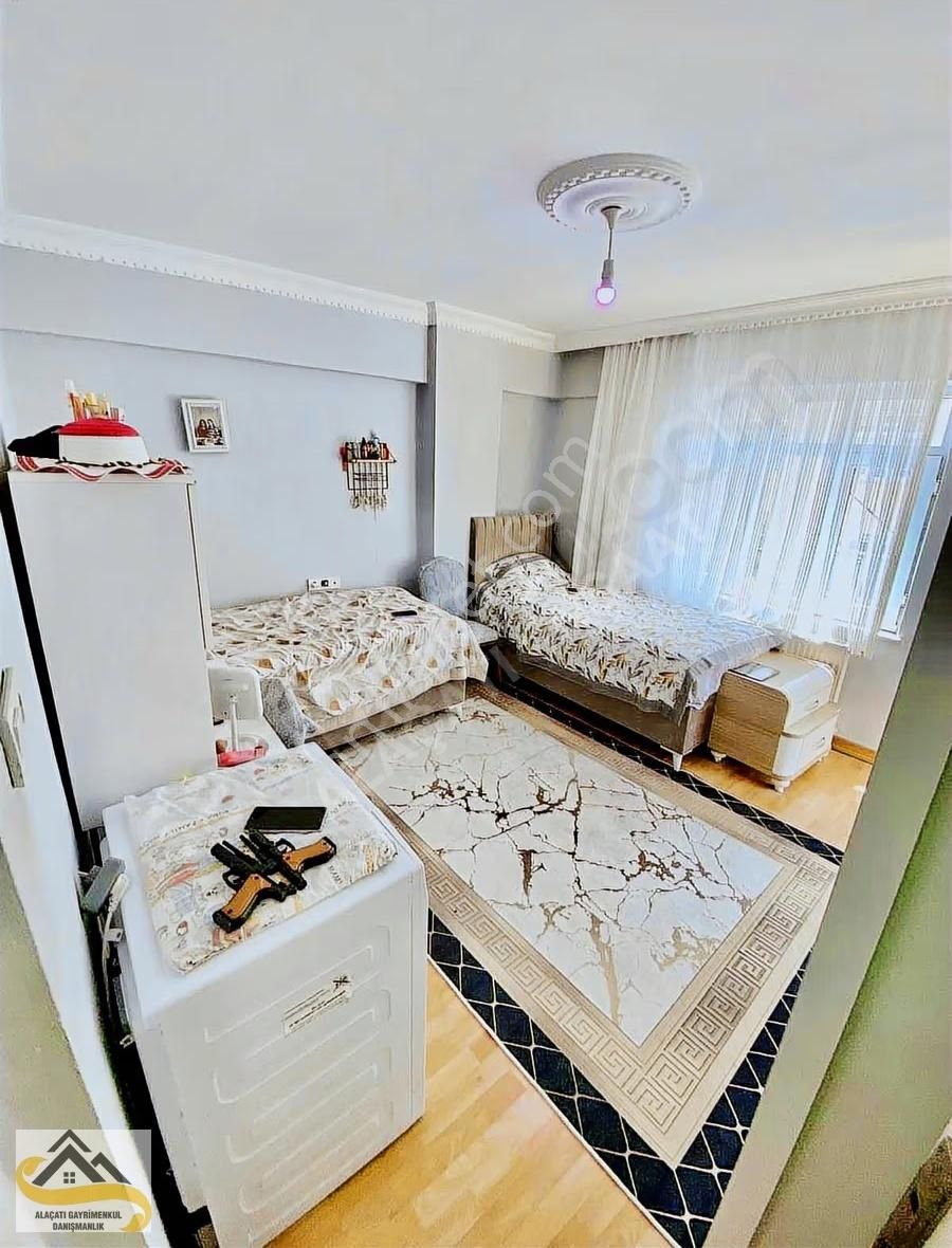 Alaçatı Dan Masrafsız 160 M2 2.kat Göbek 3+1 Muazzam Büyüklükte - Görsel 23