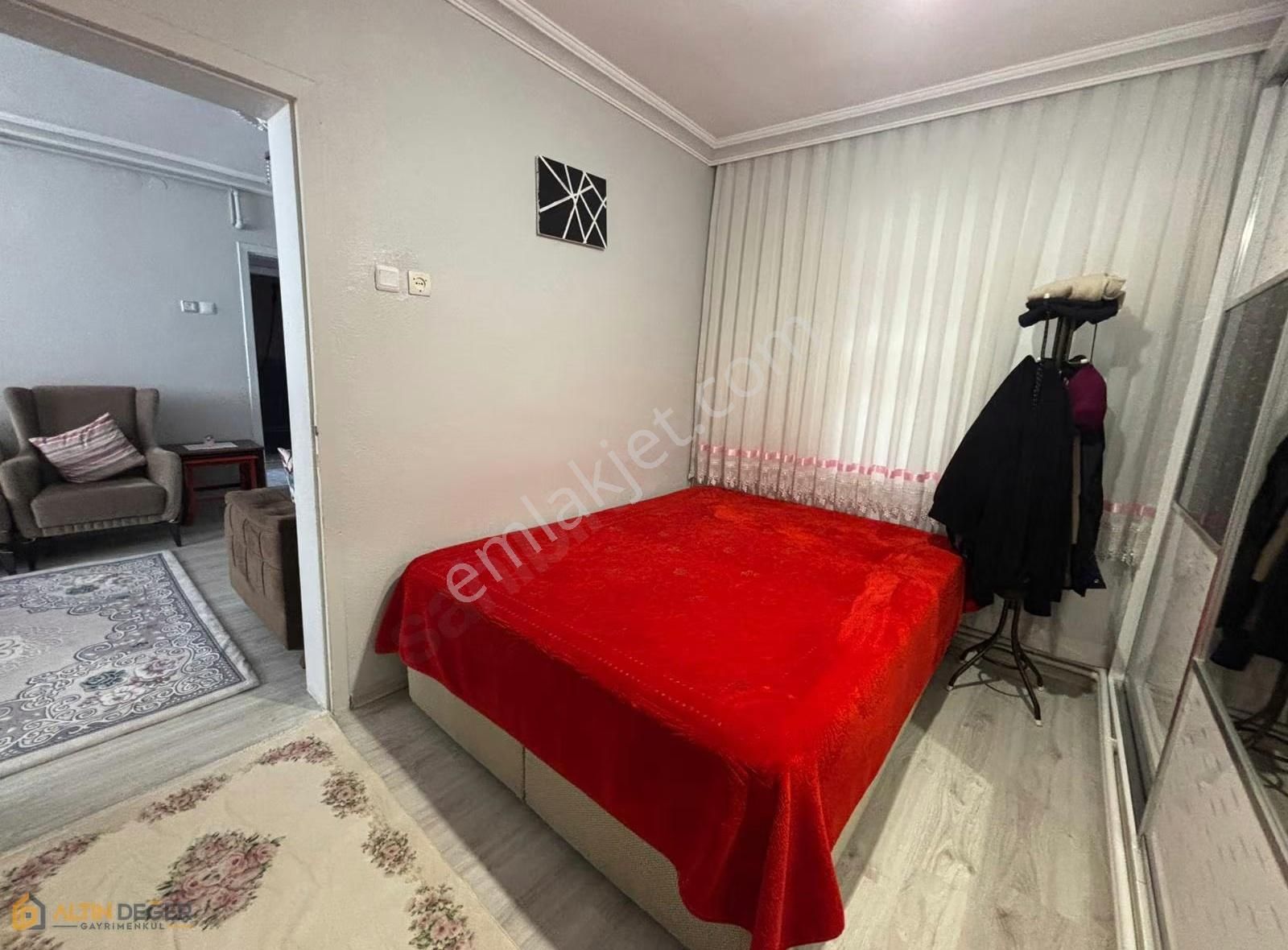 Zafer Mahallesinde Merkezi Konumda 3+1 Satılık Daire - Görsel 2