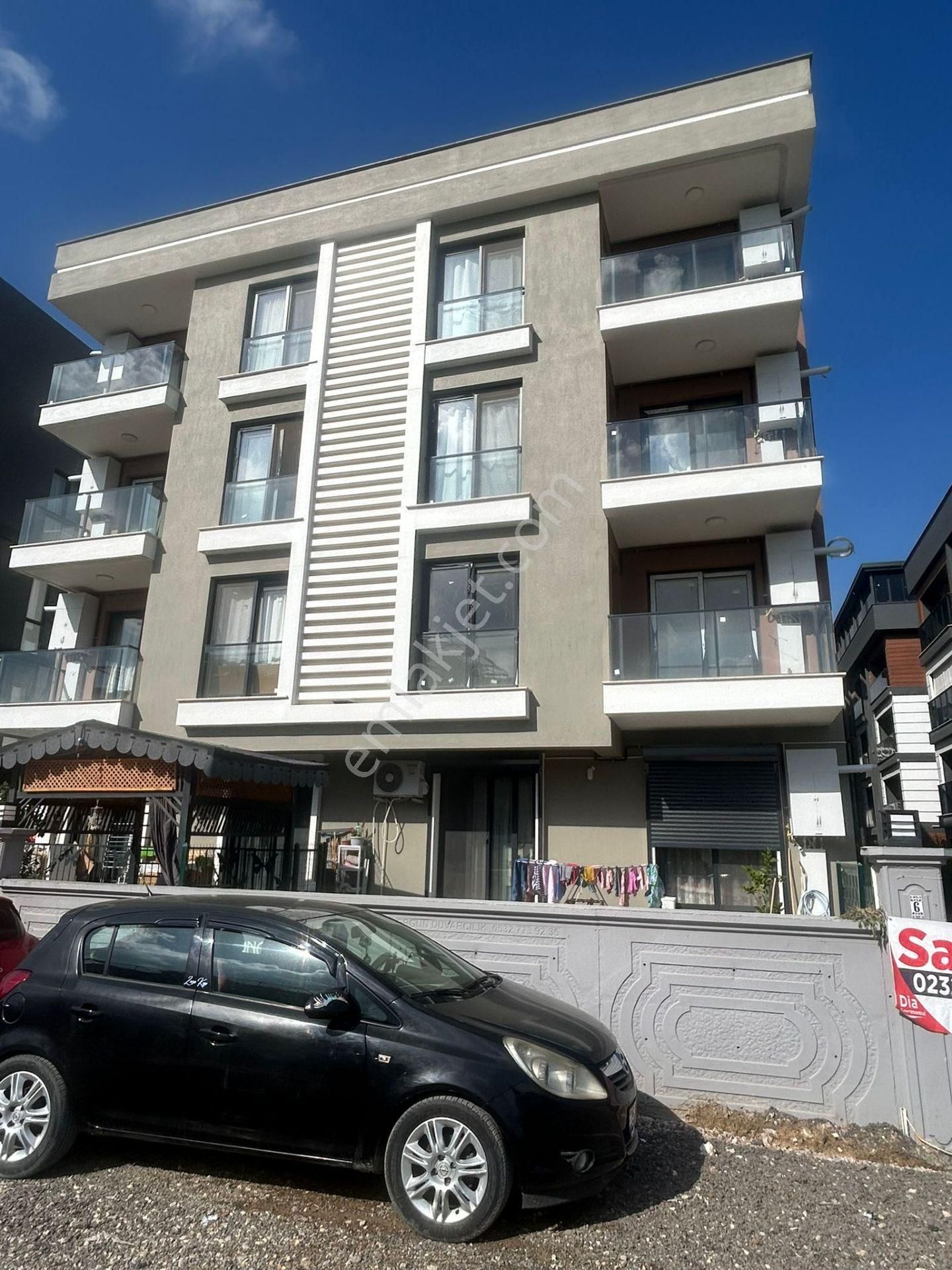 Seyrek Merkeze Yakın 1+1 Doğalgazlı Ara Kat Daire