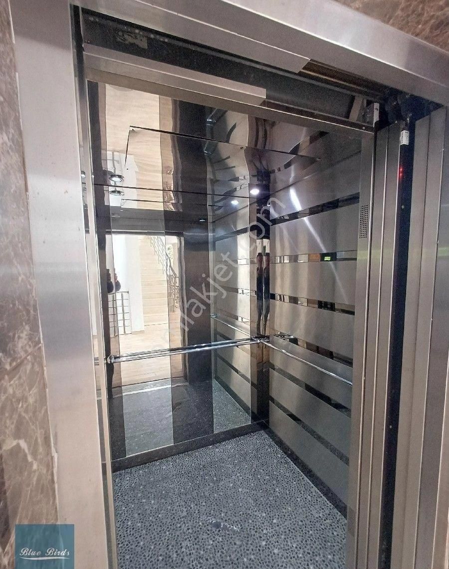 Kuşadası Merkez Ferah Genis Yatırımlık Daire - Görsel 10