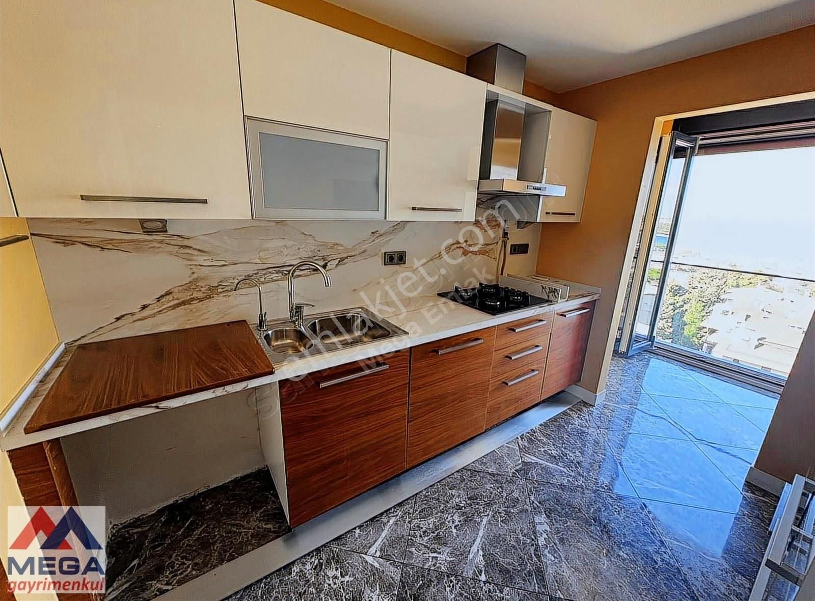 Fenerbahçe Kalamış Deniz Manzaralı Güvenlikli Binada Kiralık - Görsel 20