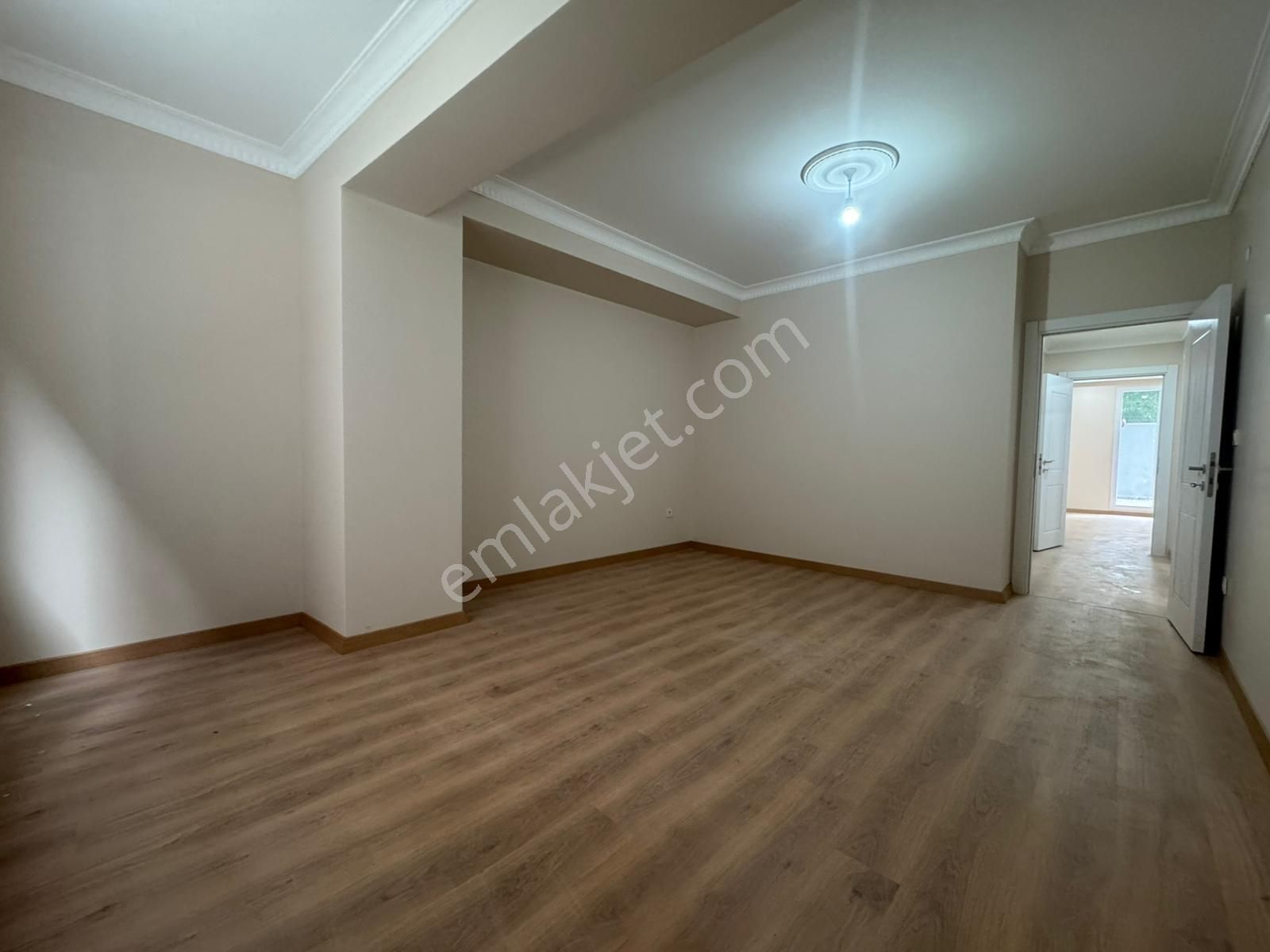 Pegaas'tan Metrobüse 5 Dk Satılık Sıfır 2+1 Bahçe Katı Daire - Görsel 22