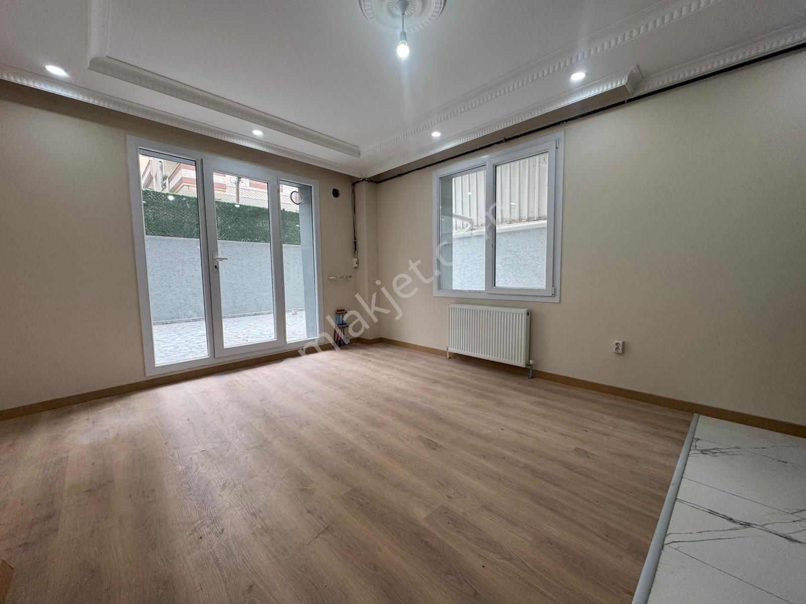 Pegaas'tan Metrobüse 5 Dk Satılık Sıfır 2+1 Bahçe Katı Daire - Görsel 7