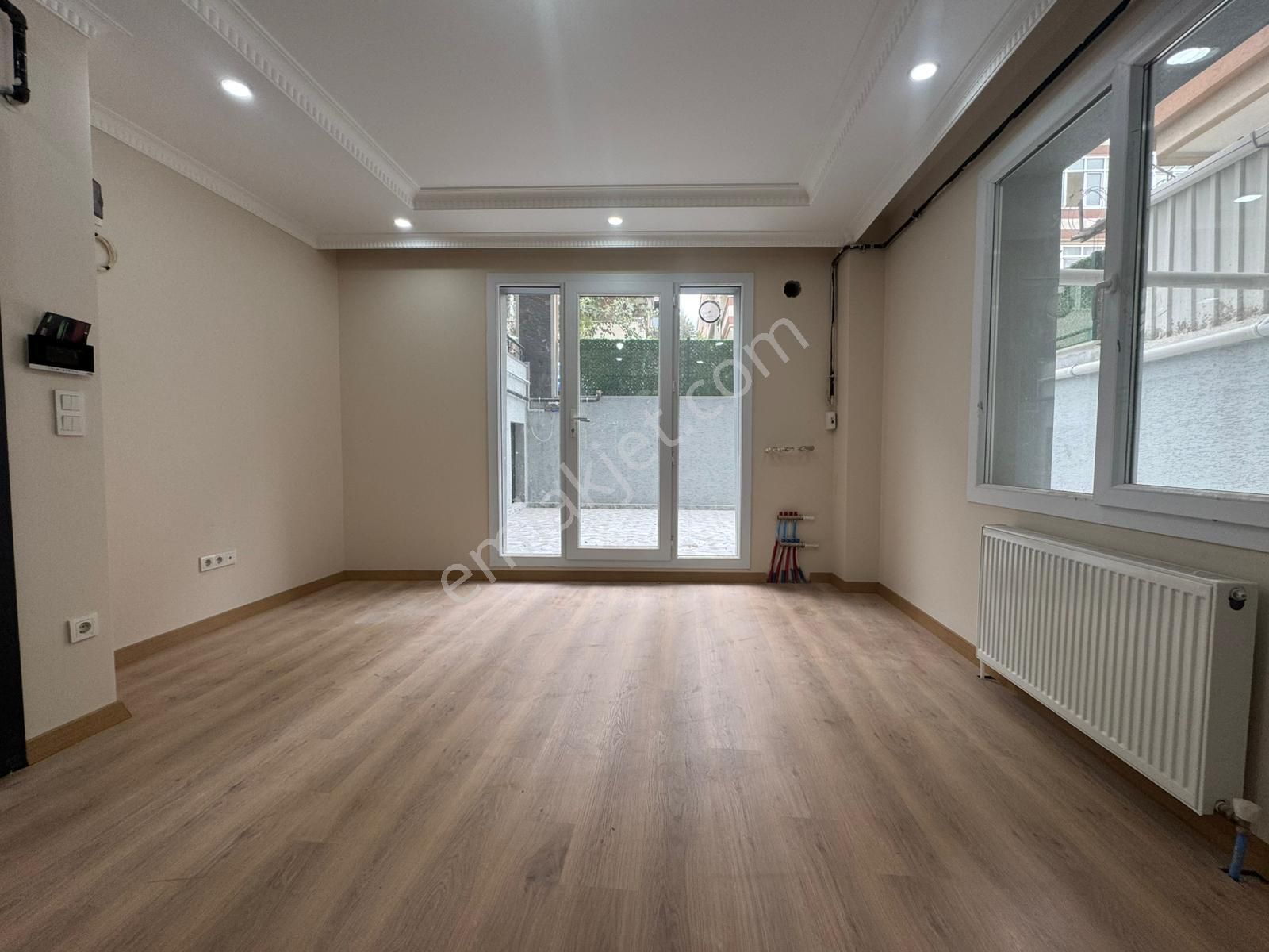 Pegaas'tan Metrobüse 5 Dk Satılık Sıfır 2+1 Bahçe Katı Daire - Görsel 6