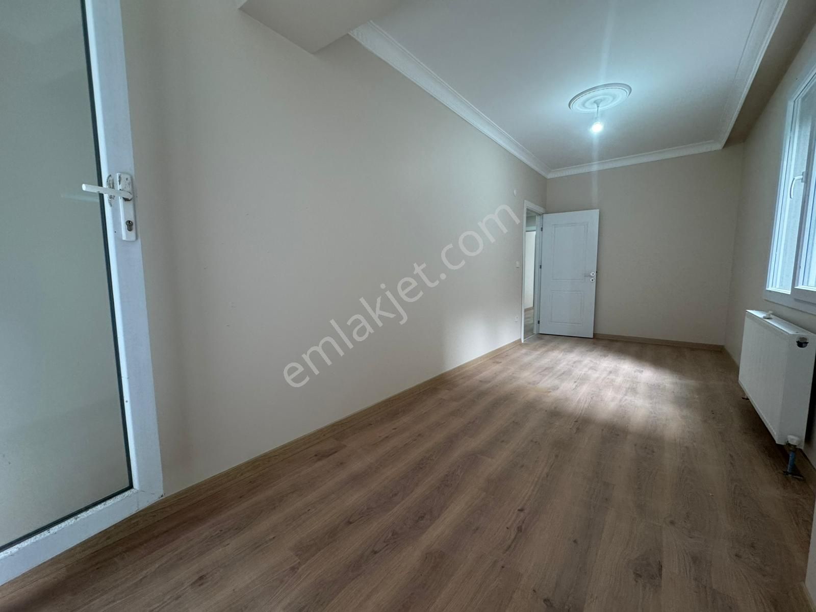 Pegaas'tan Metrobüse 5 Dk Satılık Sıfır 2+1 Bahçe Katı Daire - Görsel 12