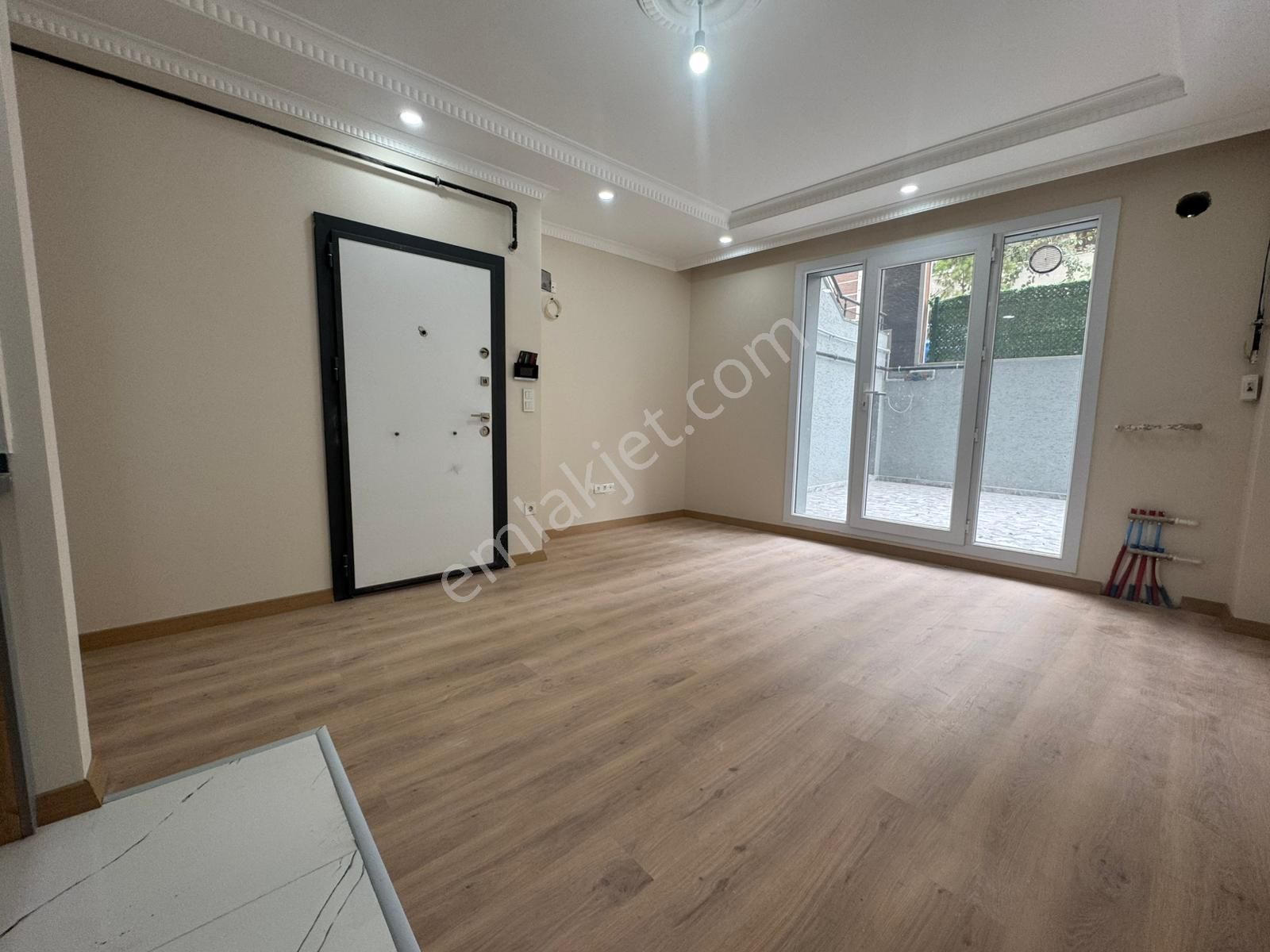 Pegaas'tan Metrobüse 5 Dk Satılık Sıfır 2+1 Bahçe Katı Daire - Görsel 5