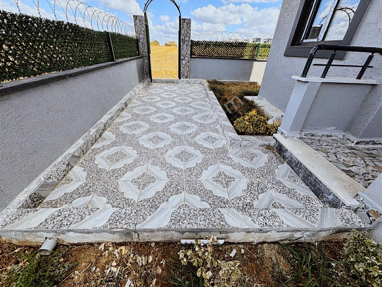 Havuza Uygun Geniş Bahçeli Lüks Satılık Villa - Görsel 18