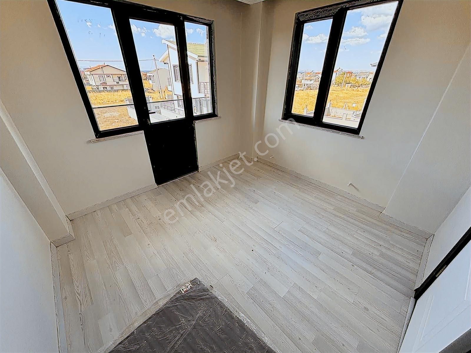 Havuza Uygun Geniş Bahçeli Lüks Satılık Villa - Görsel 14