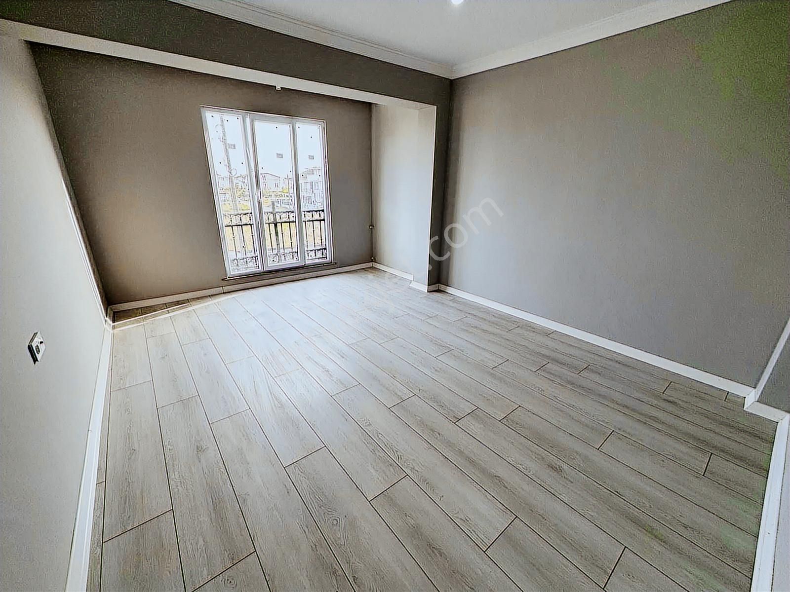 Havuzlu 280 M2 İçinde 4+1 İskanlı Full Yapılı Geniş Bahçeli - Görsel 16